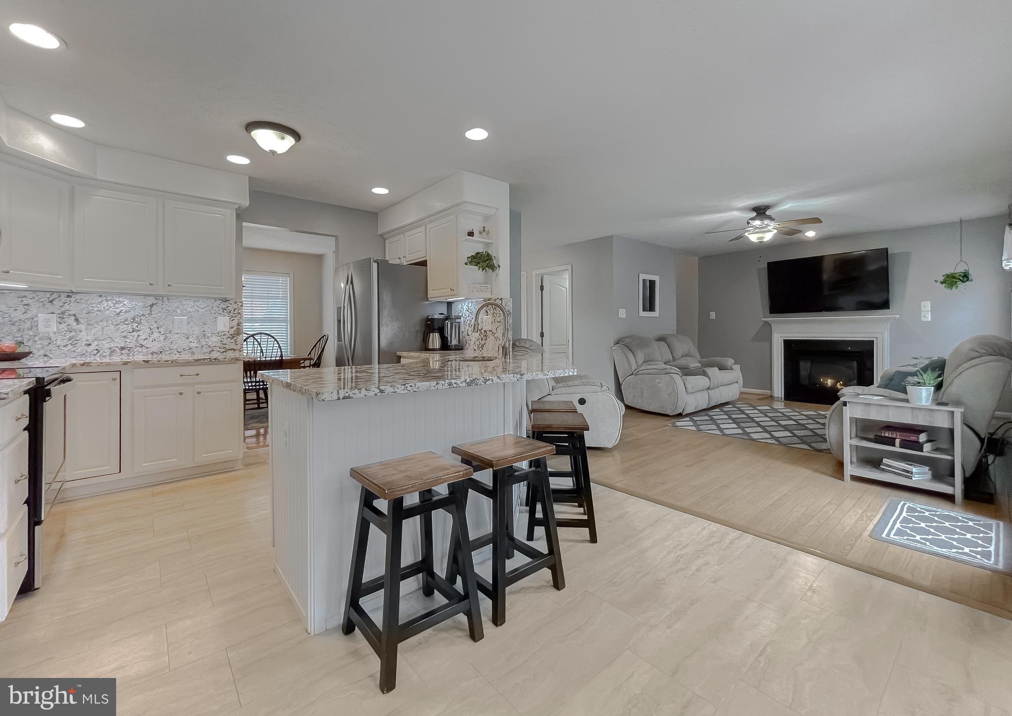 HILLMEADE - Residential