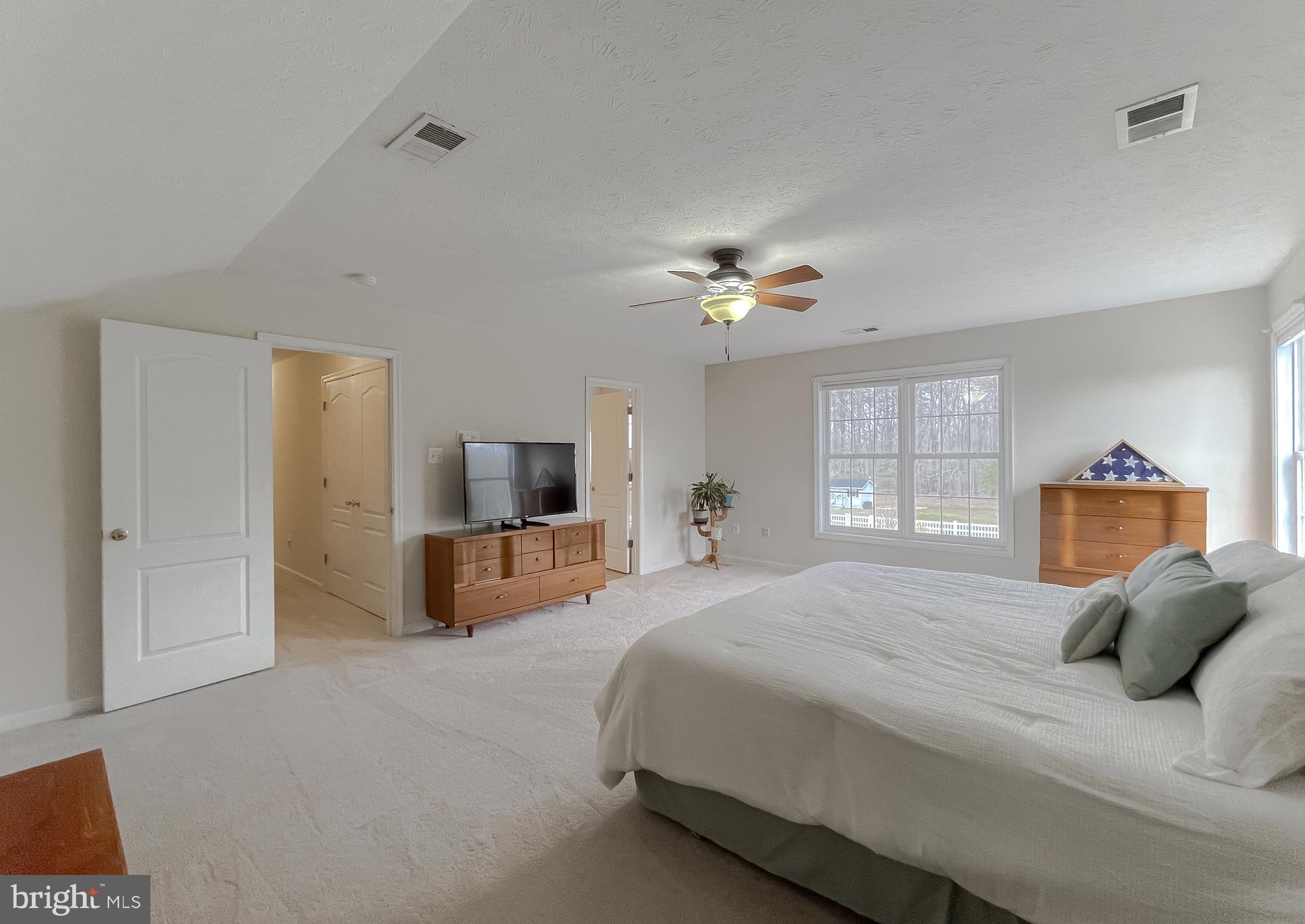 HILLMEADE - Residential