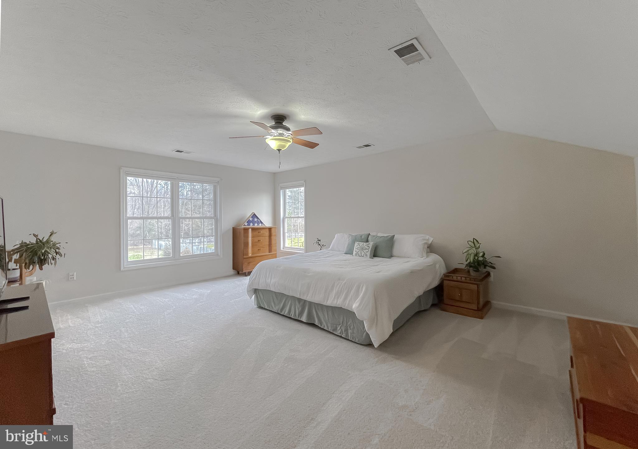 HILLMEADE - Residential