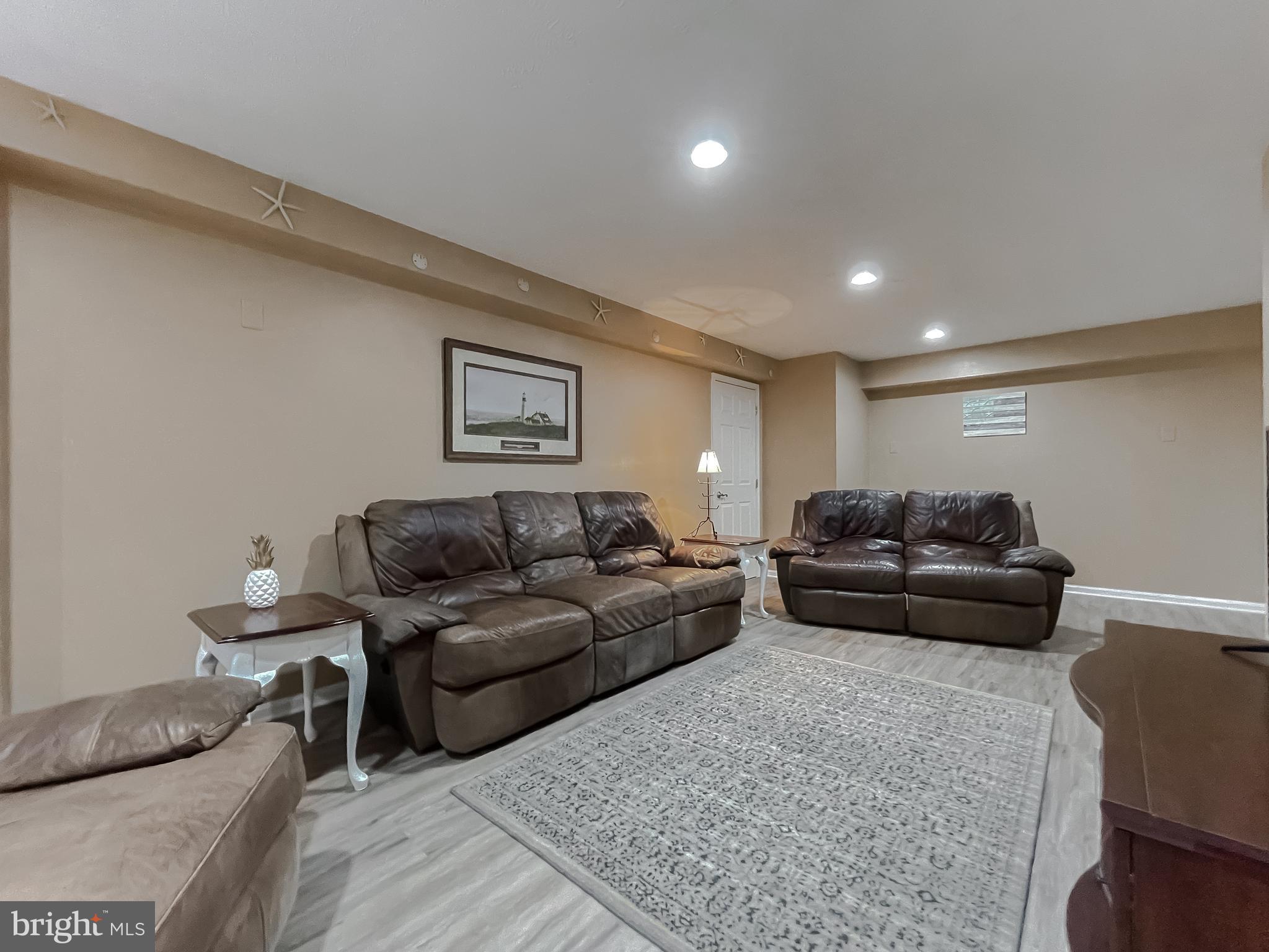 HILLMEADE - Residential