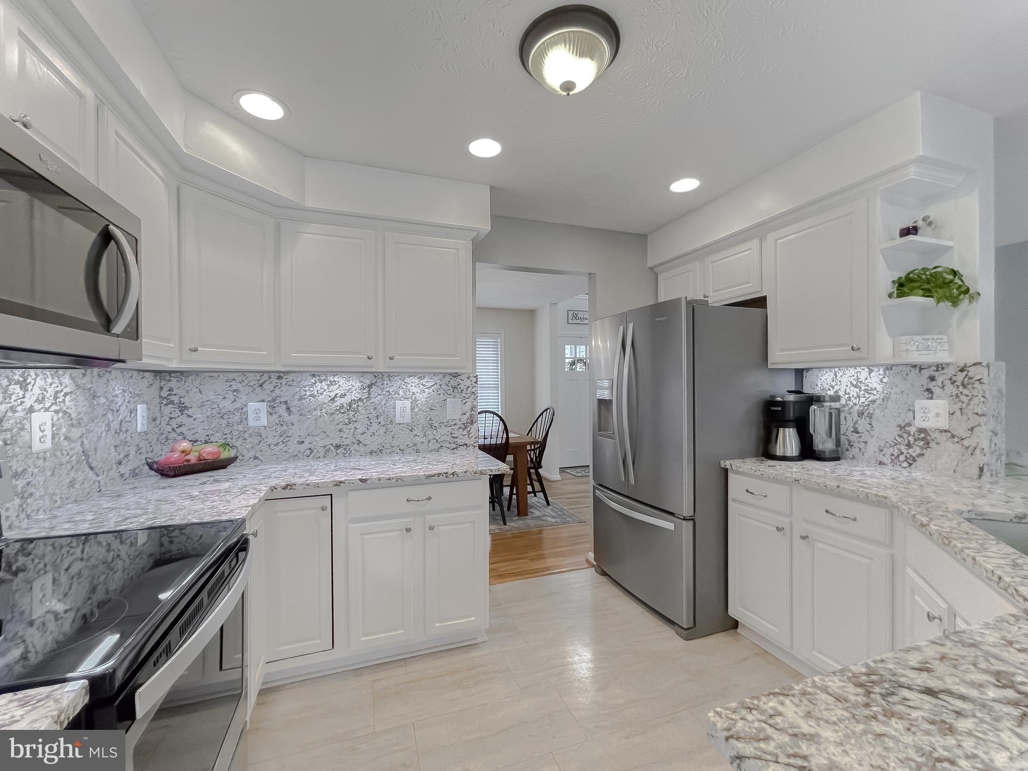 HILLMEADE - Residential