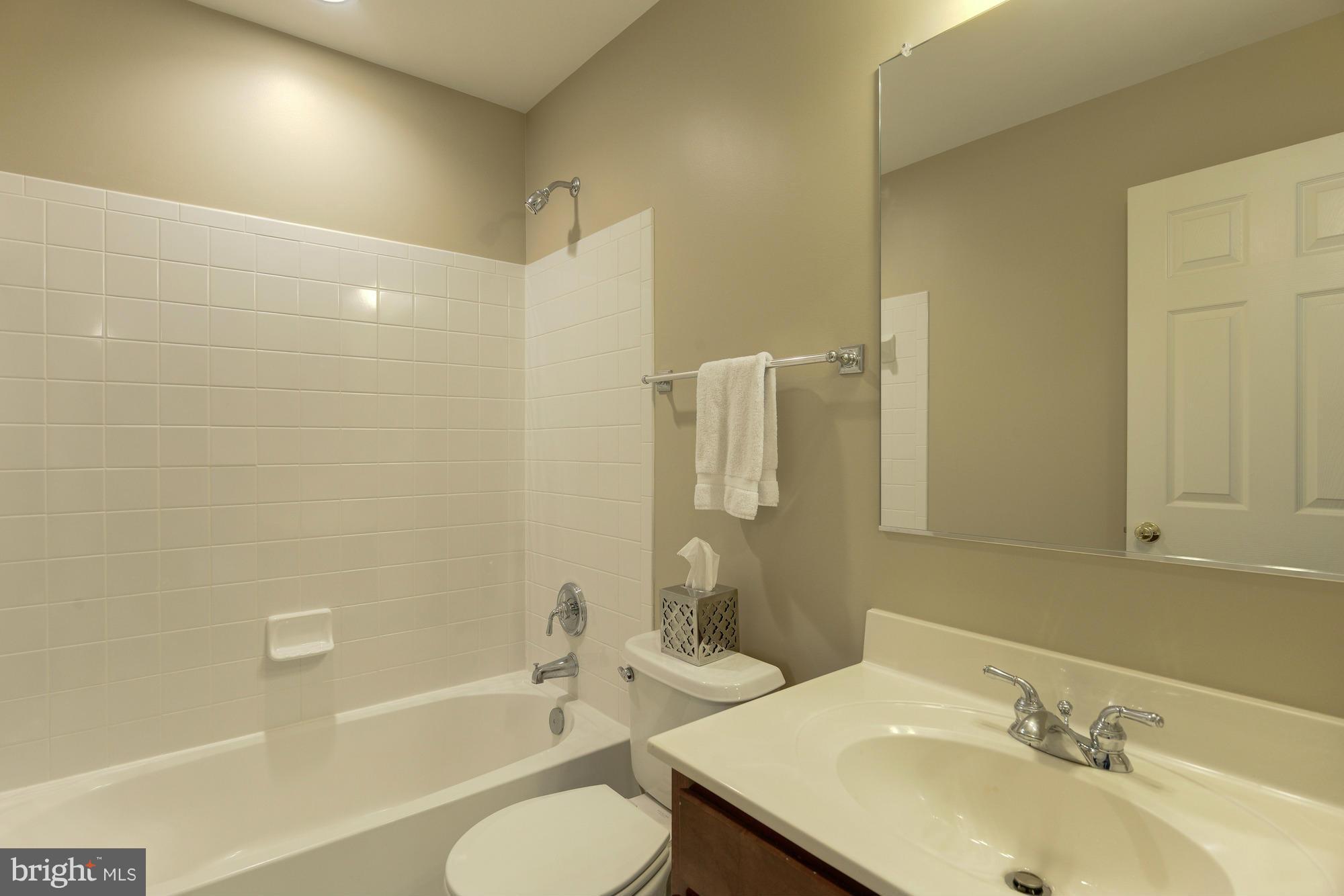 SOUTH RIDING - Residential