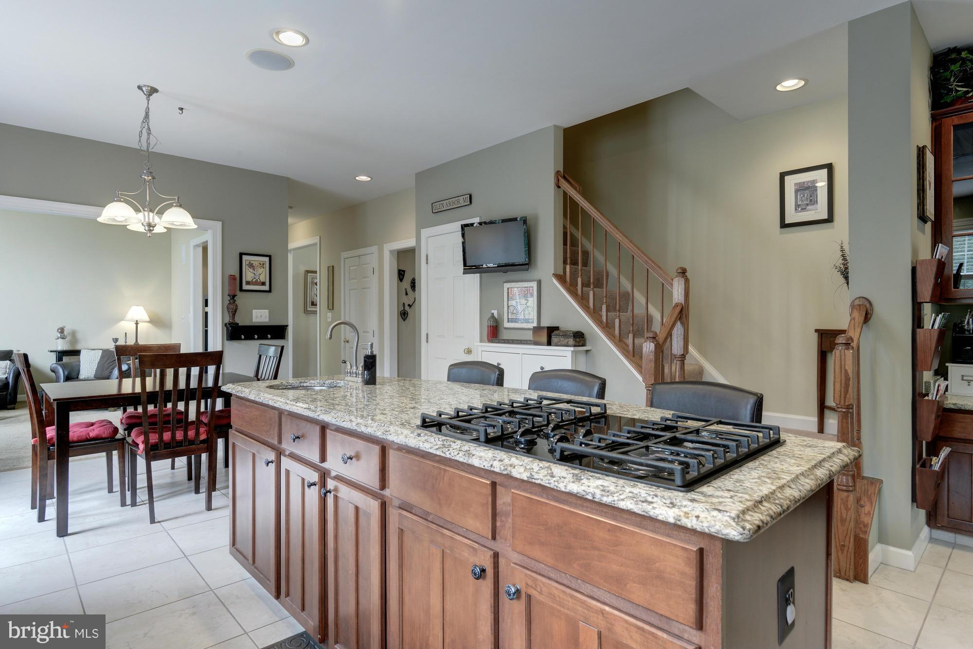 SOUTH RIDING - Residential