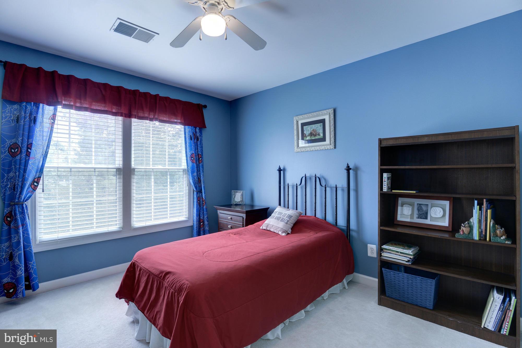 SOUTH RIDING - Residential