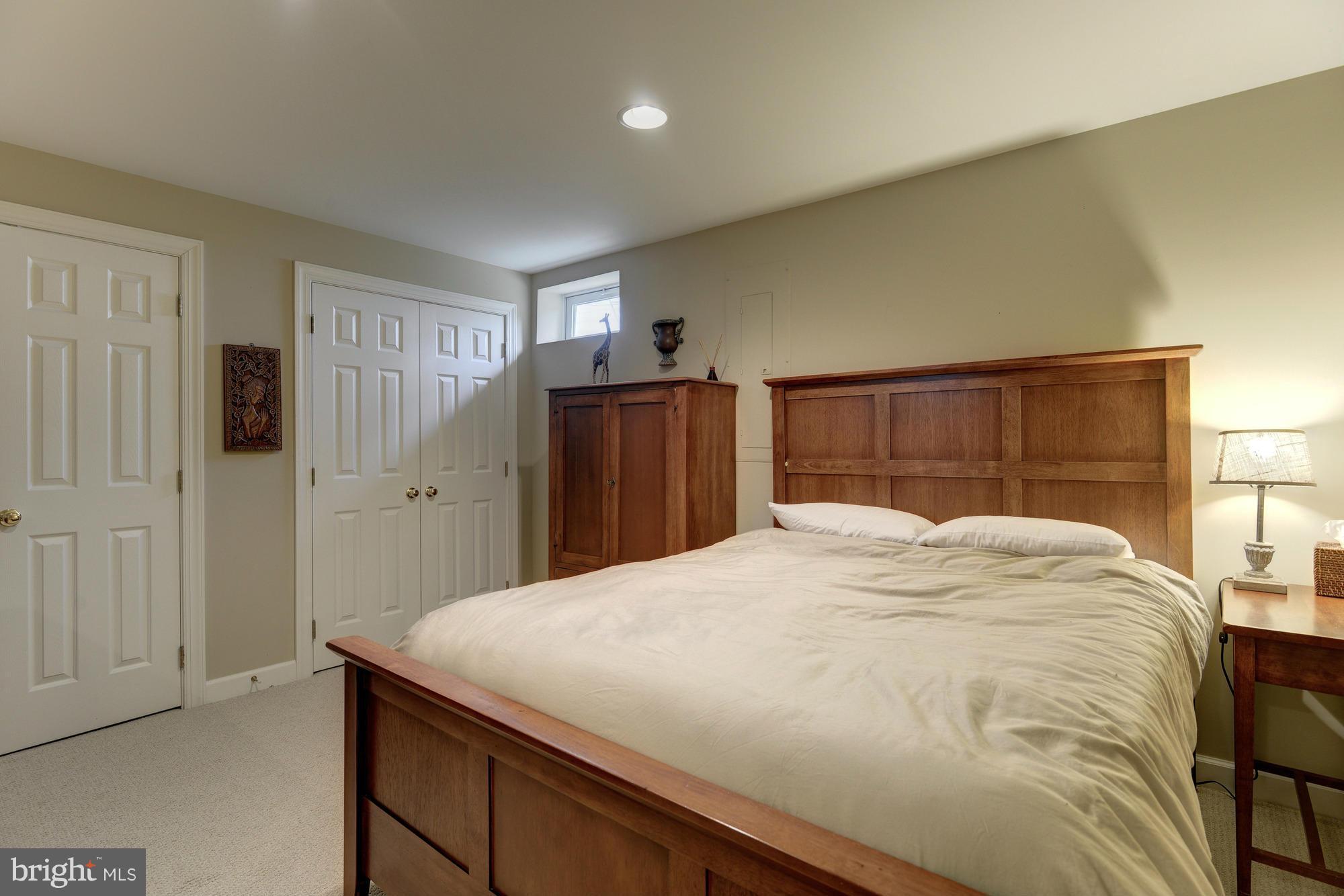 SOUTH RIDING - Residential