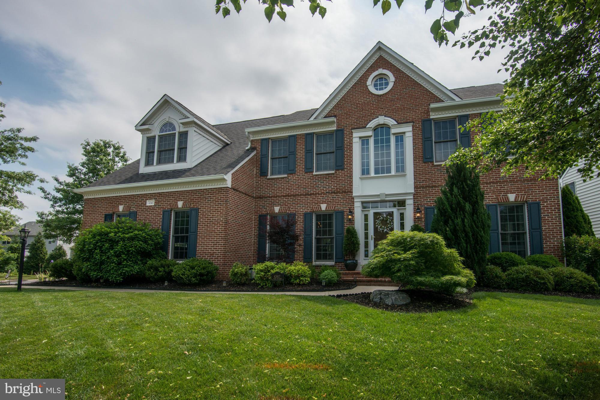 SOUTH RIDING - Residential