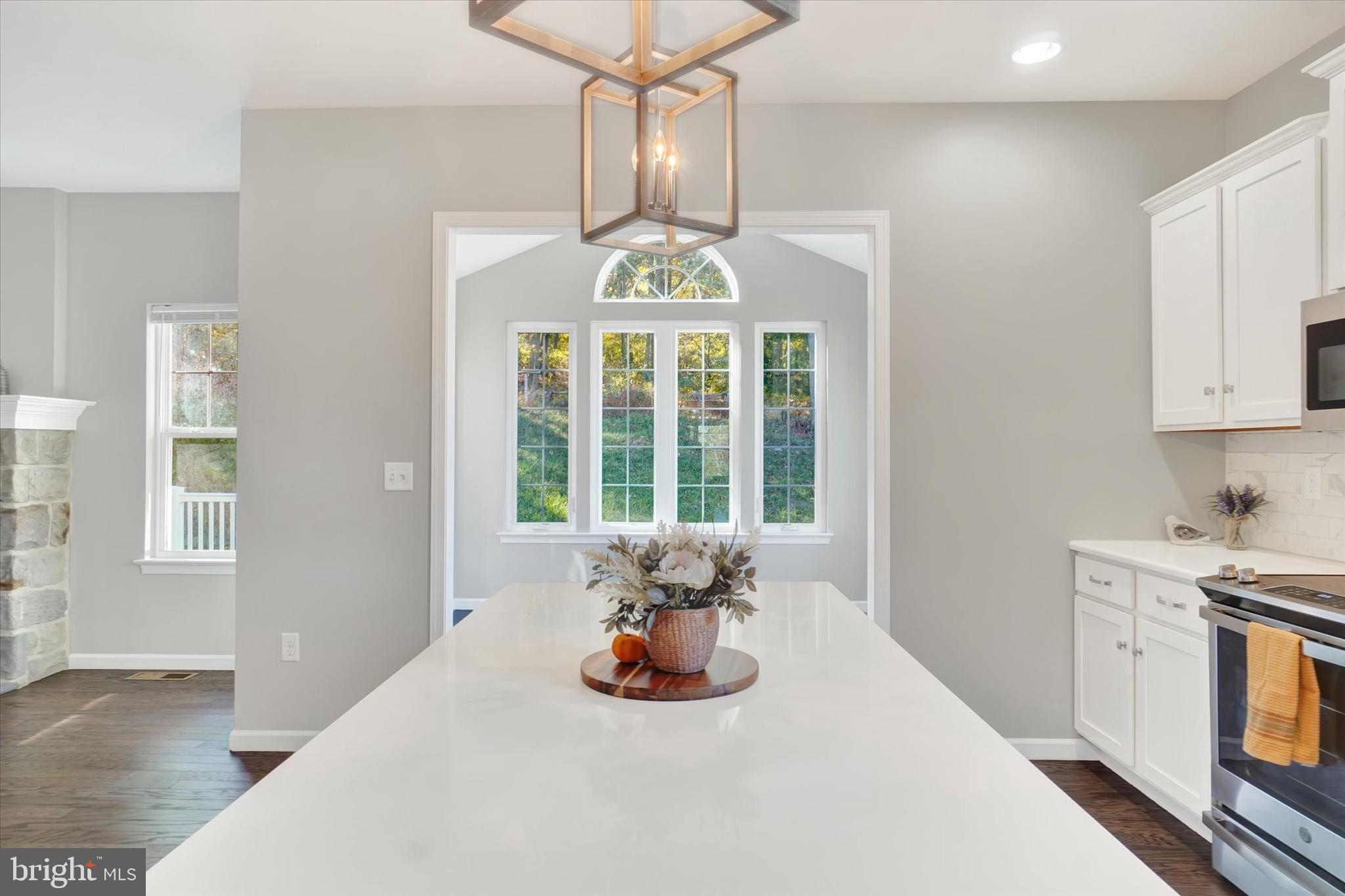 ROCKVILLE ESTATES - Residential