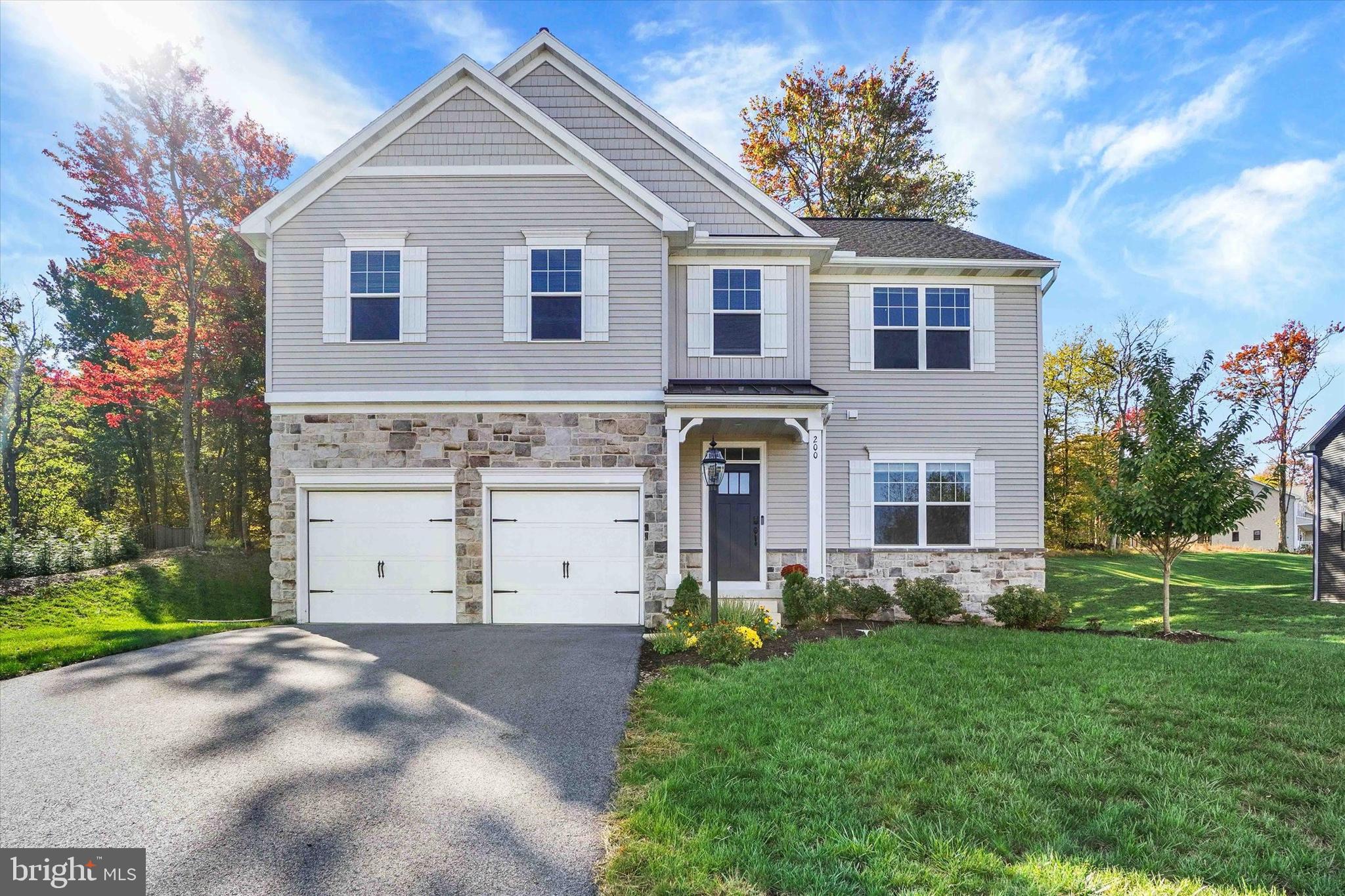 ROCKVILLE ESTATES - Residential