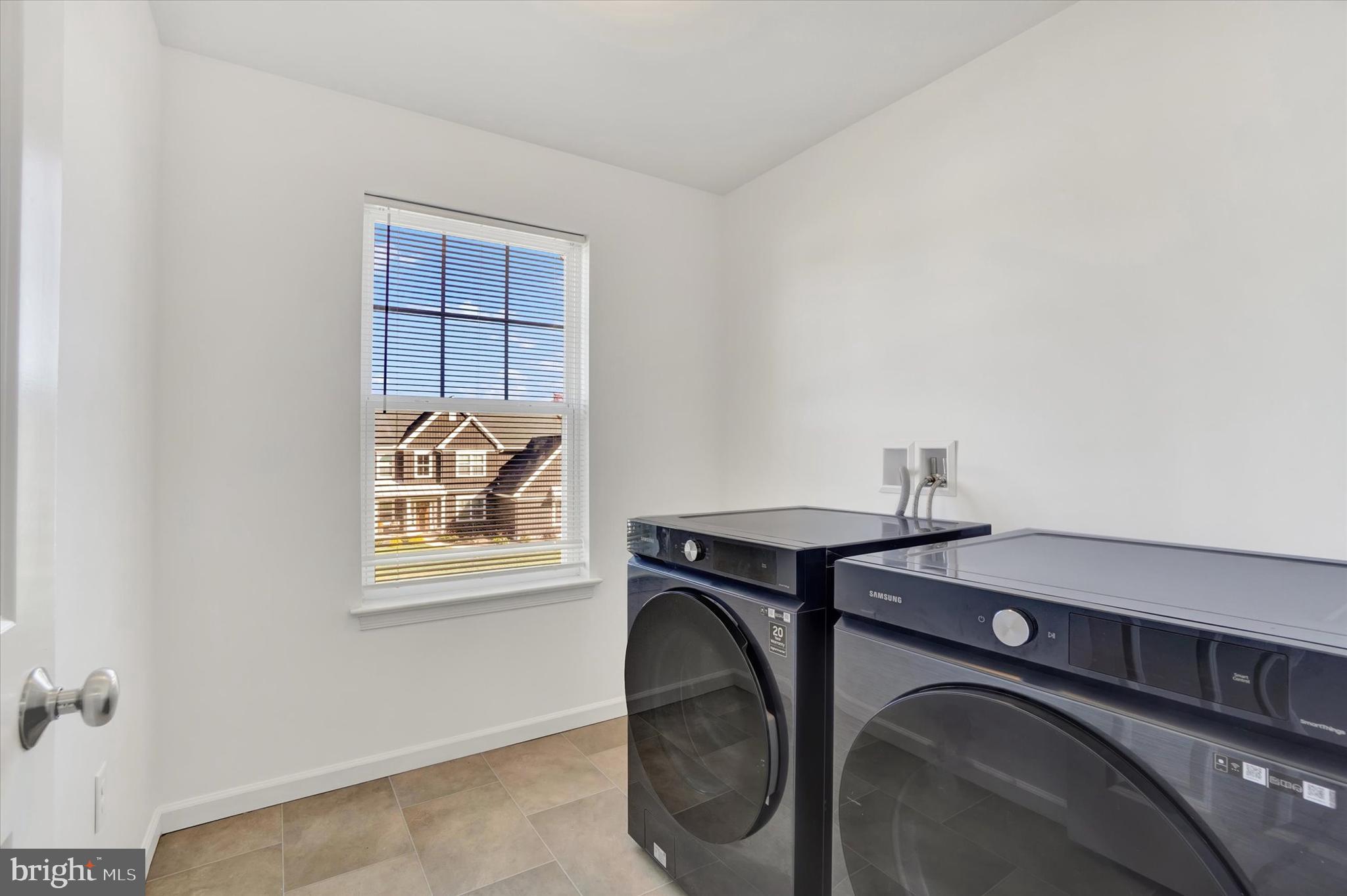 ROCKVILLE ESTATES - Residential