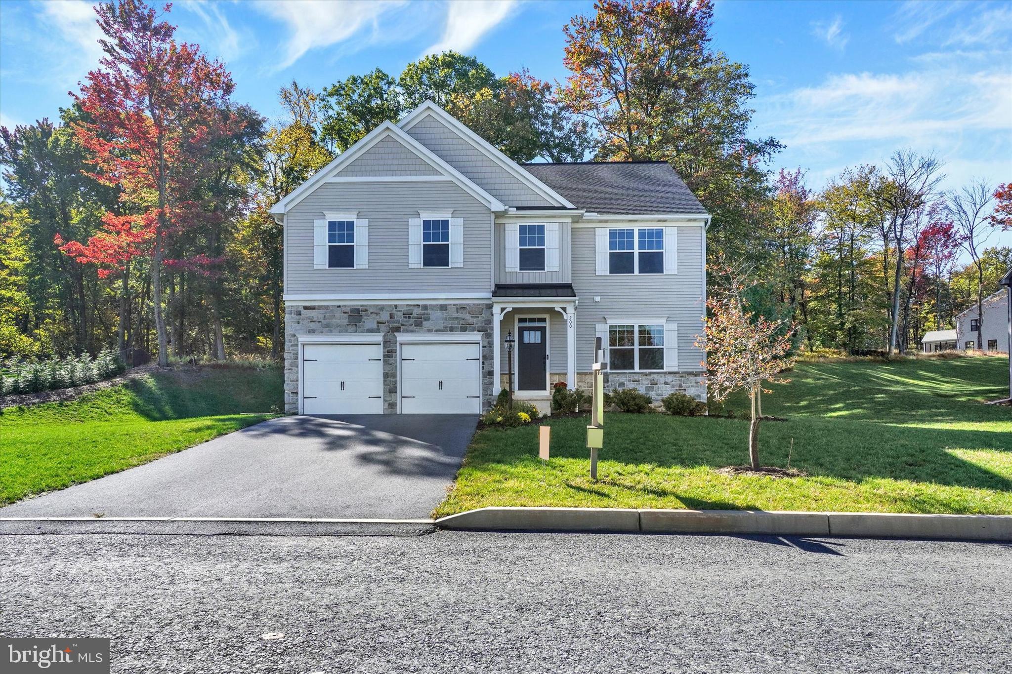 ROCKVILLE ESTATES - Residential