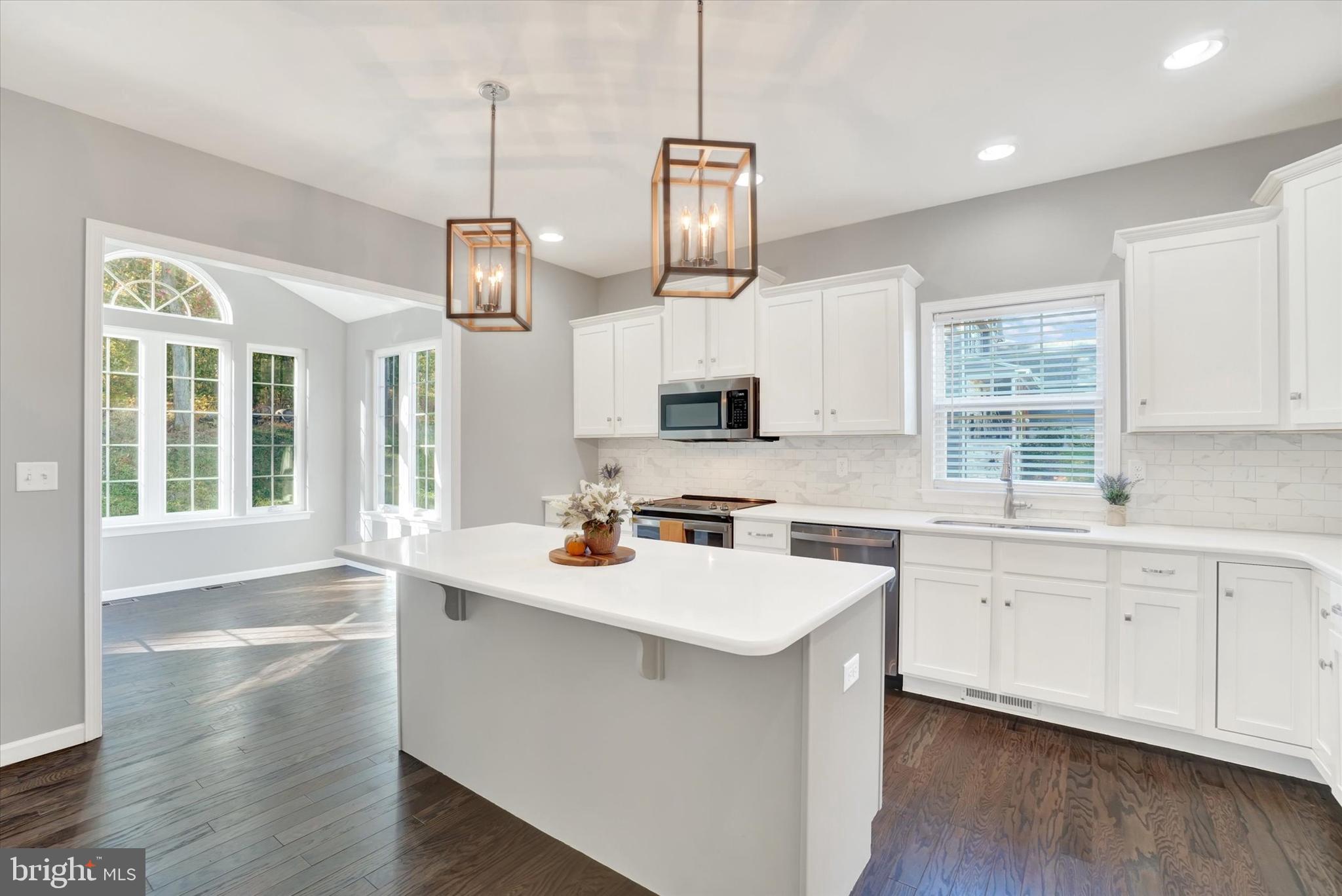 ROCKVILLE ESTATES - Residential