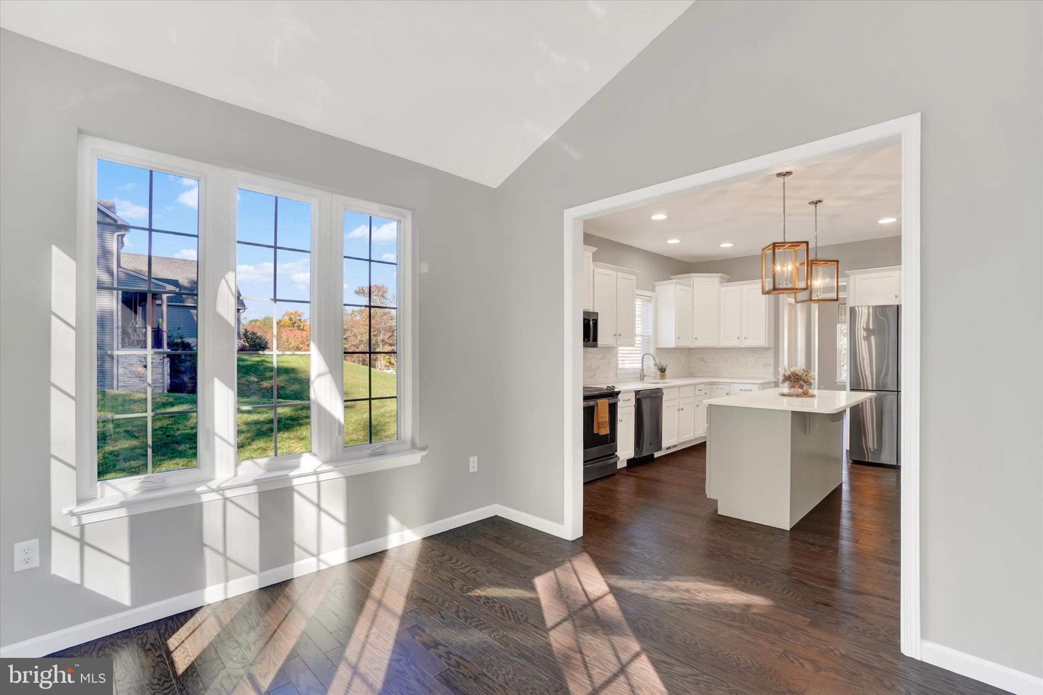 ROCKVILLE ESTATES - Residential