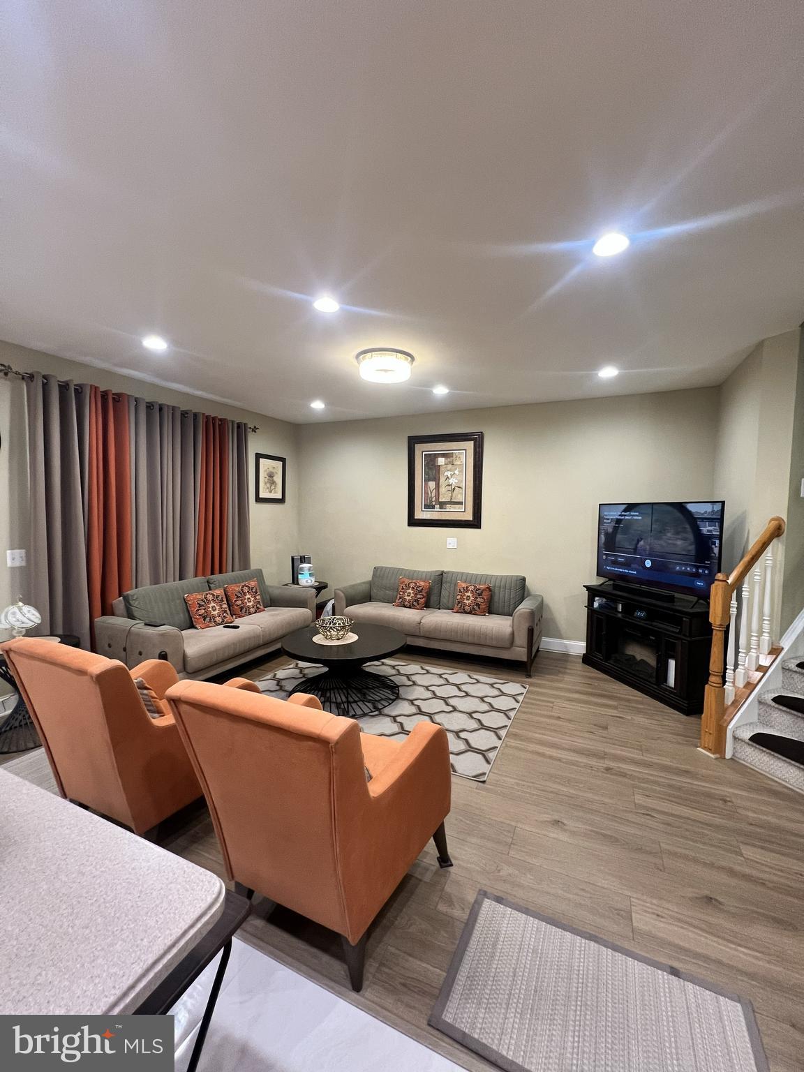 LORTON VALLEY NORTH - Residential Lease