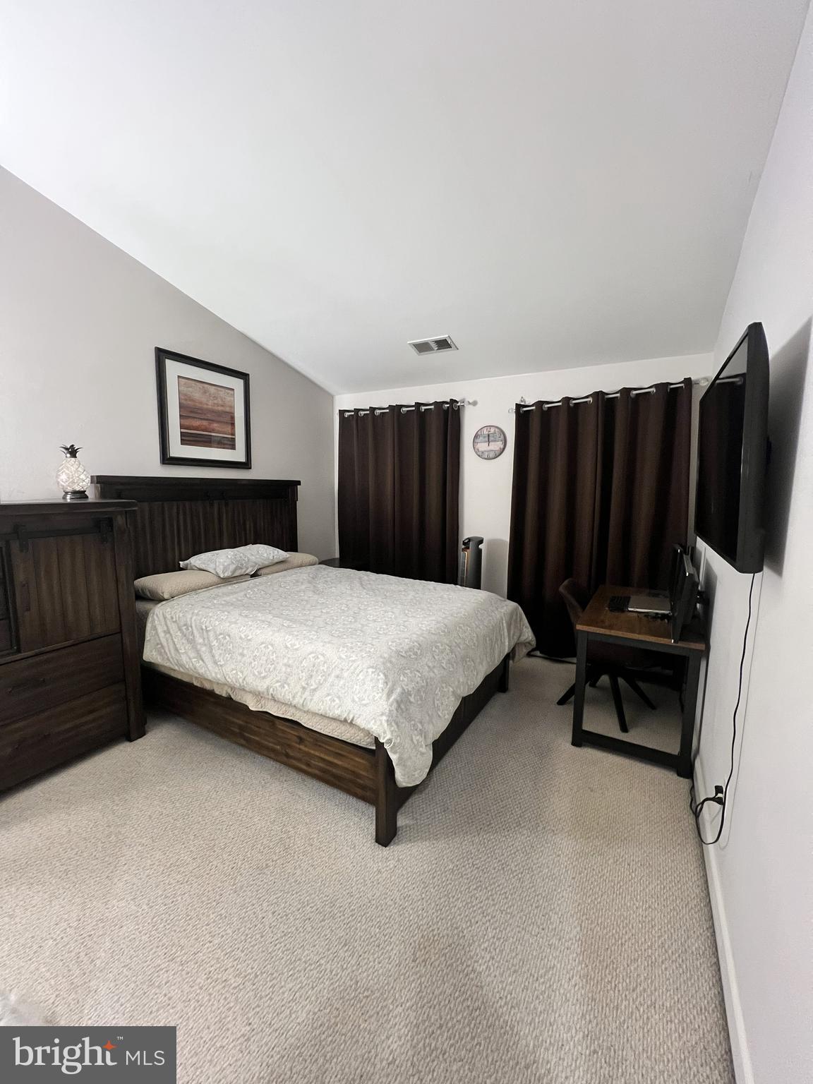 LORTON VALLEY NORTH - Residential Lease