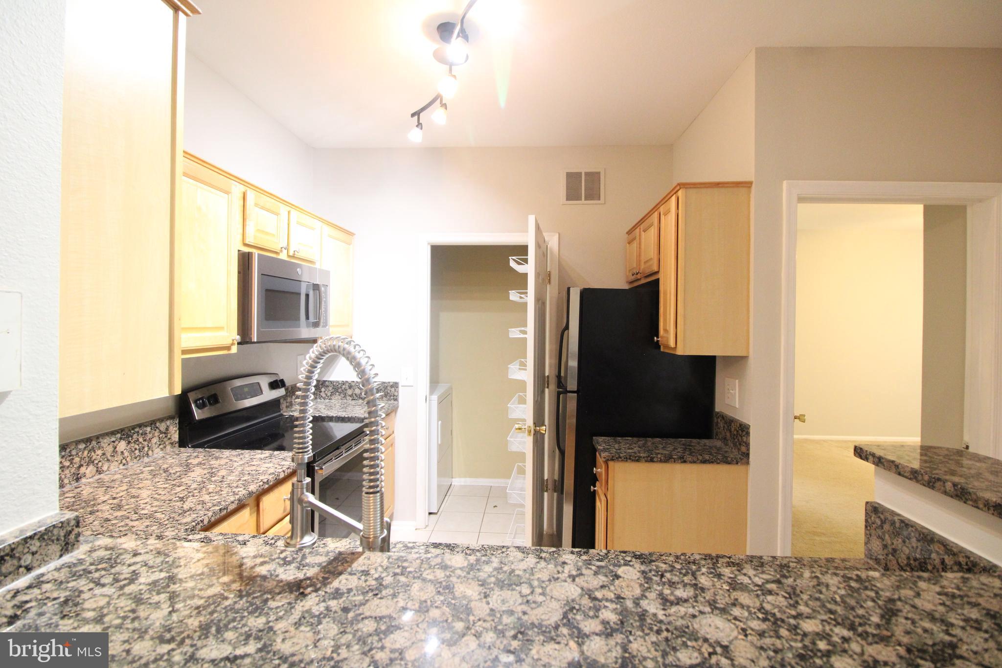 GATES OF MCLEAN - Residential