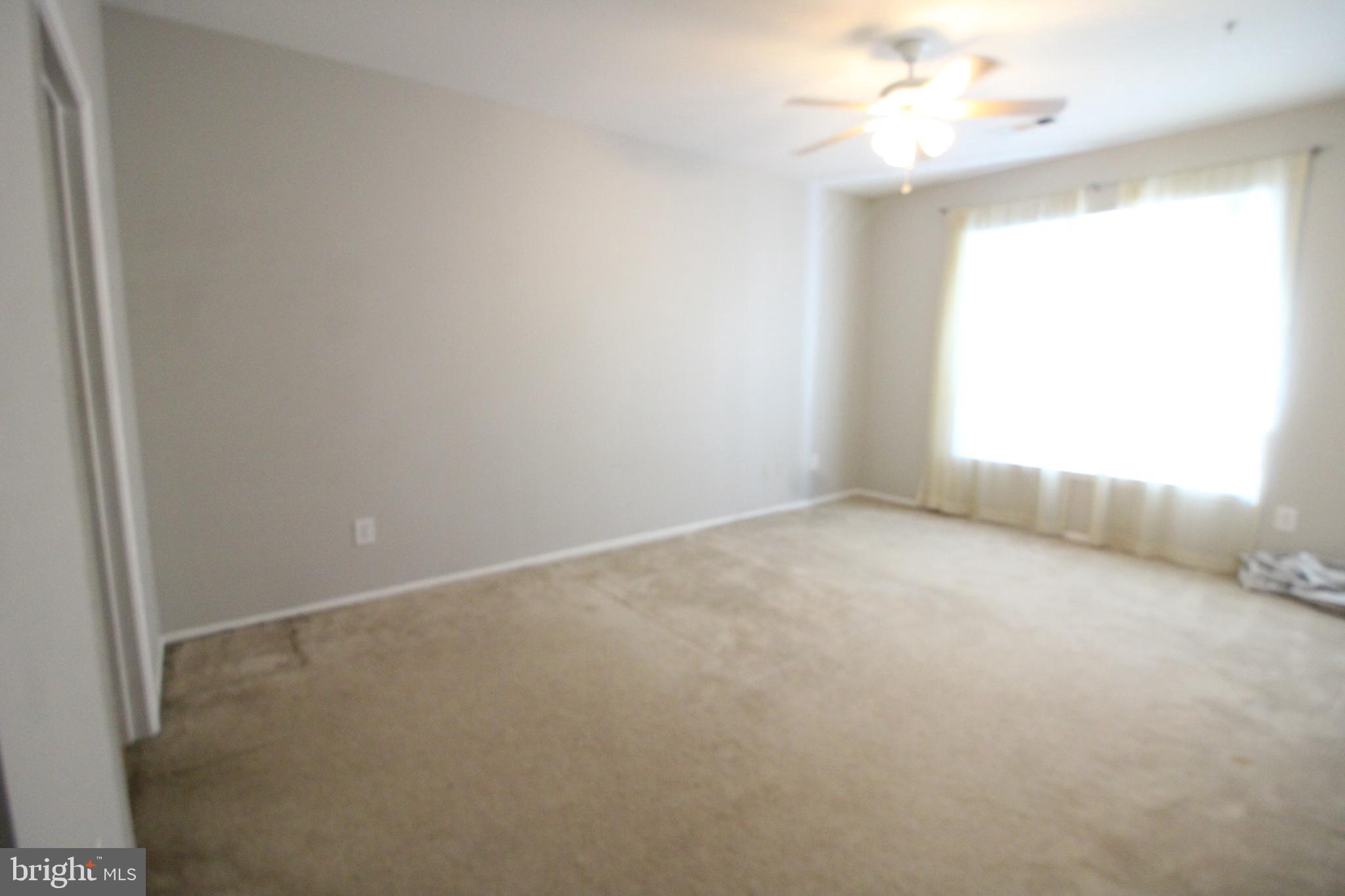 GATES OF MCLEAN - Residential