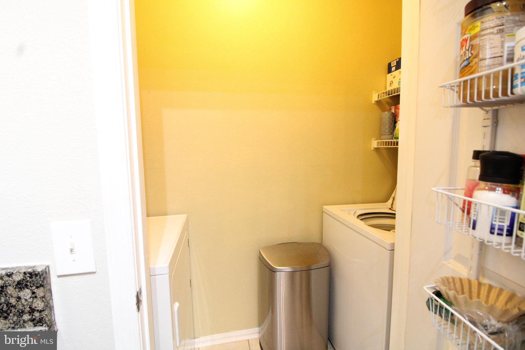 GATES OF MCLEAN - Residential