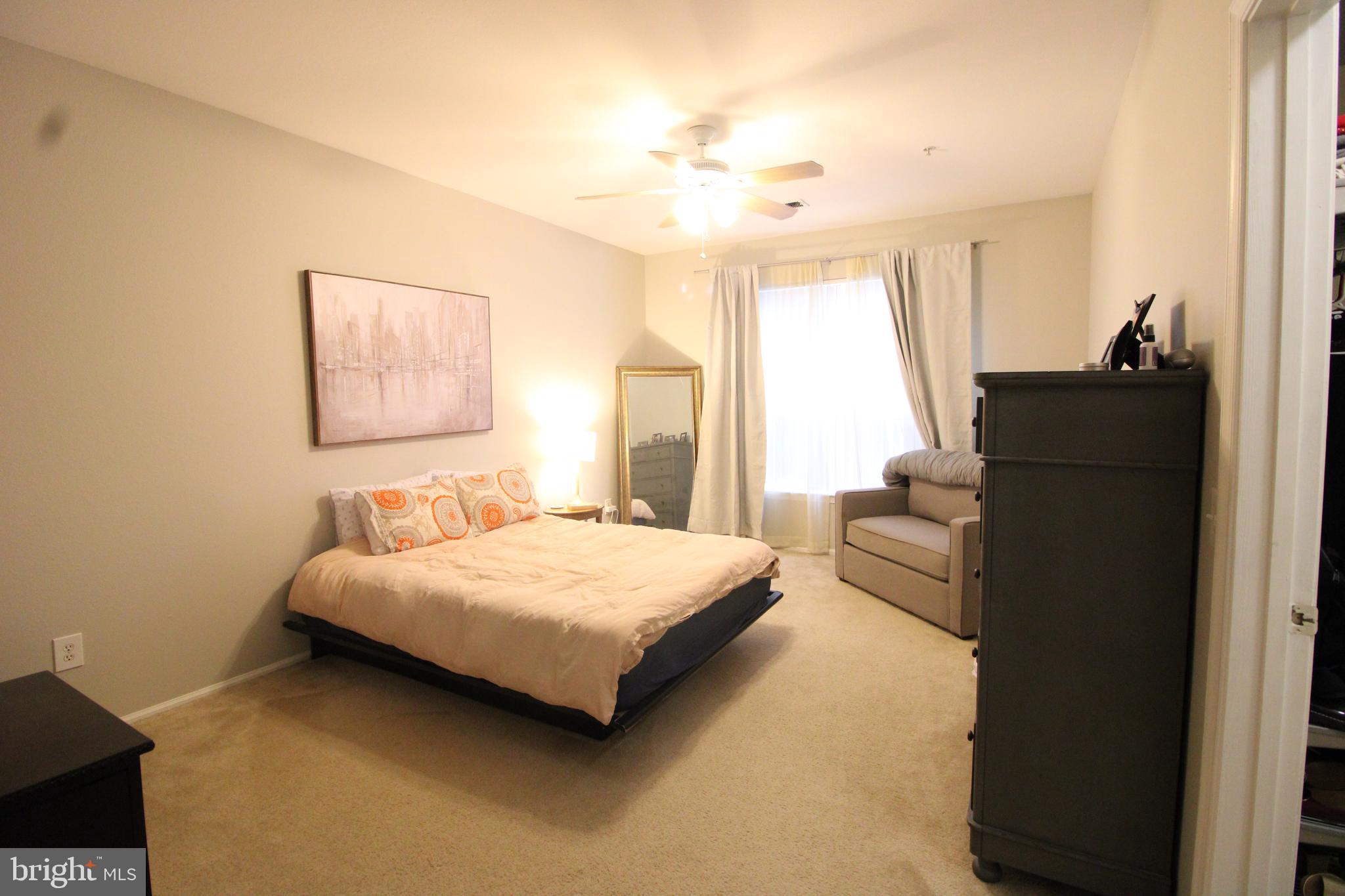 GATES OF MCLEAN - Residential