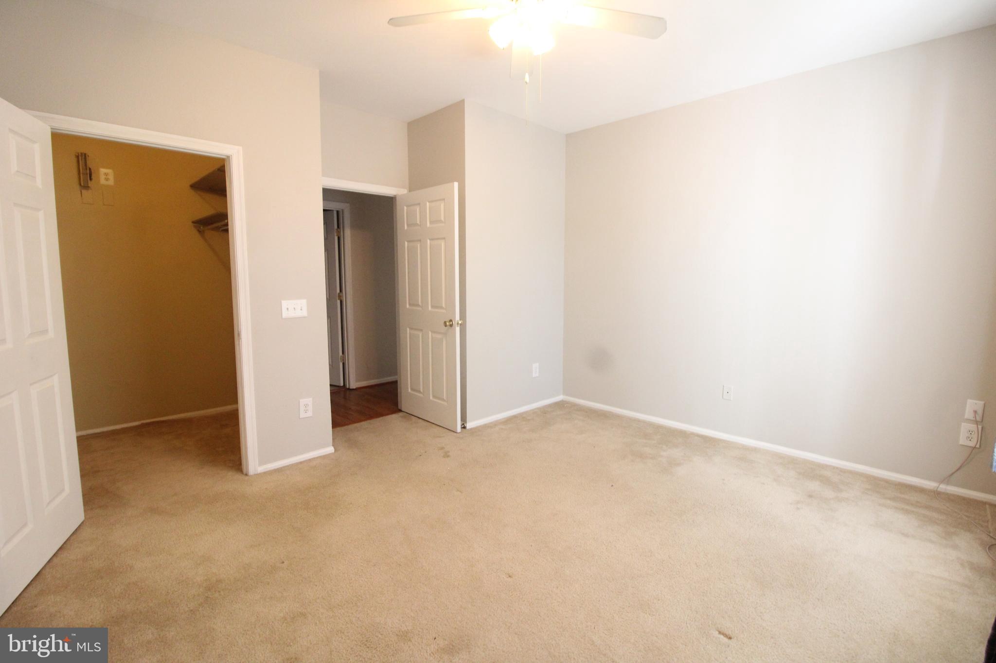 GATES OF MCLEAN - Residential