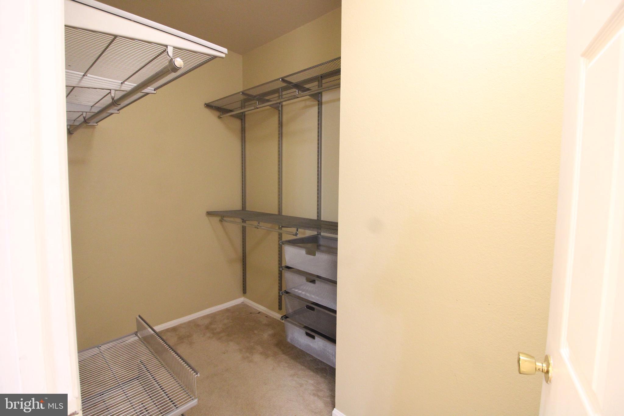 GATES OF MCLEAN - Residential