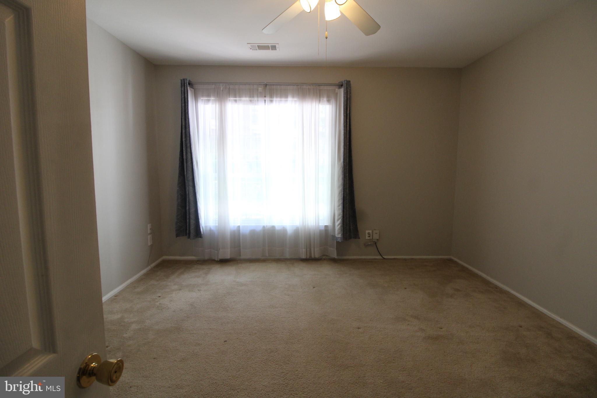 GATES OF MCLEAN - Residential