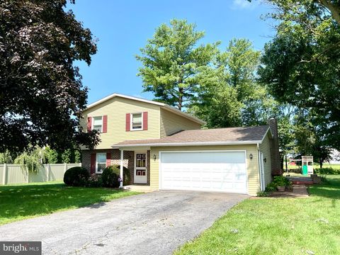 Photo of 9 Buch Mill Road, LITITZ, PA 17543 (MLS # PALA2074278)