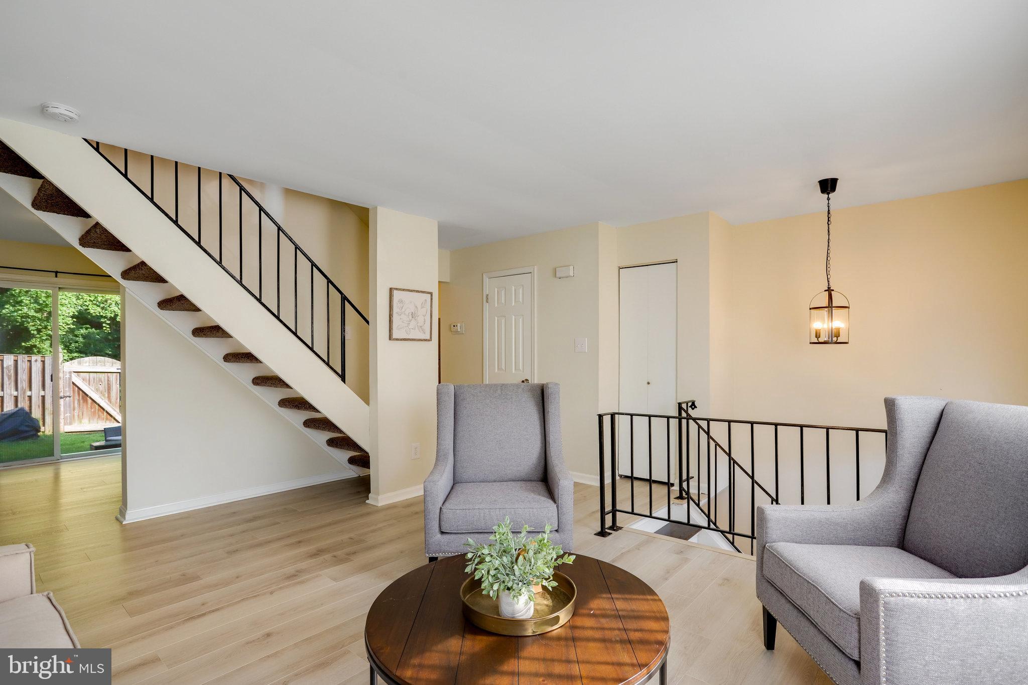 HANSON OAKS - Residential