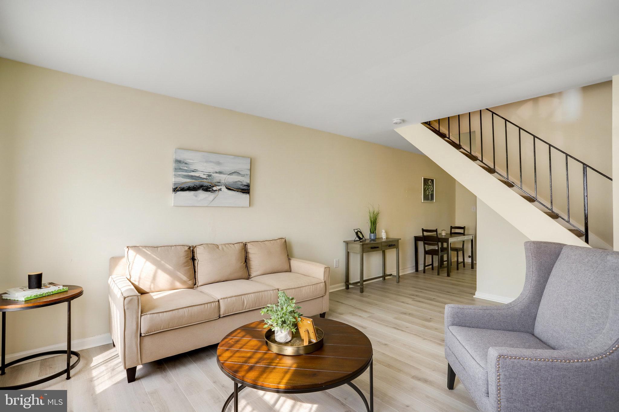 HANSON OAKS - Residential