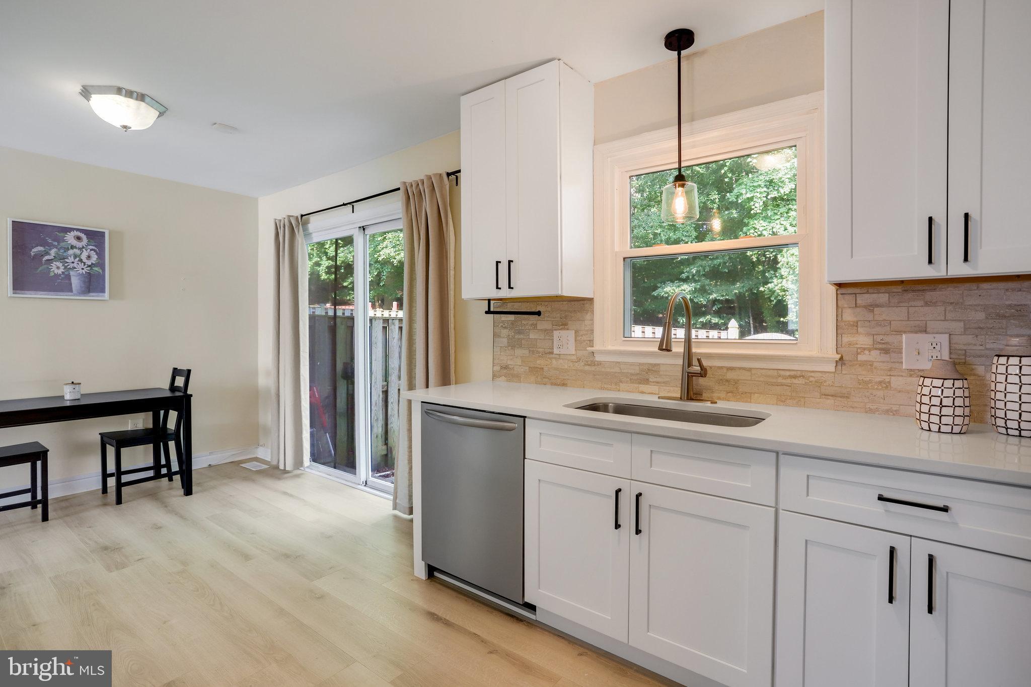 HANSON OAKS - Residential