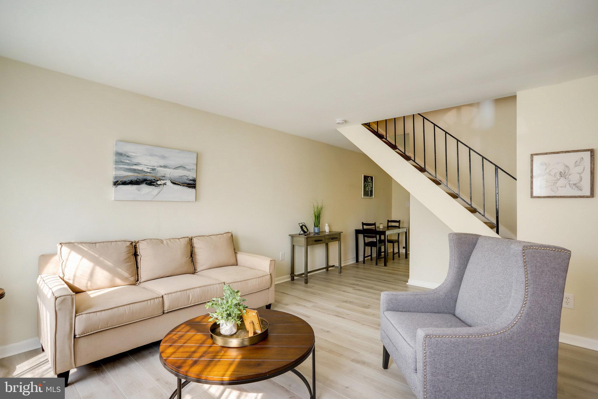 HANSON OAKS - Residential