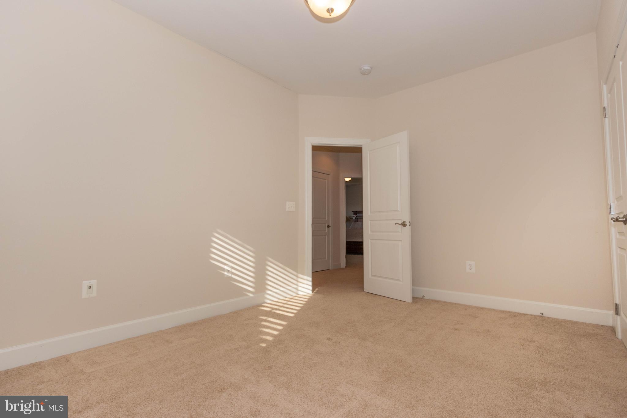 COLES RUN MANOR - Residential Lease