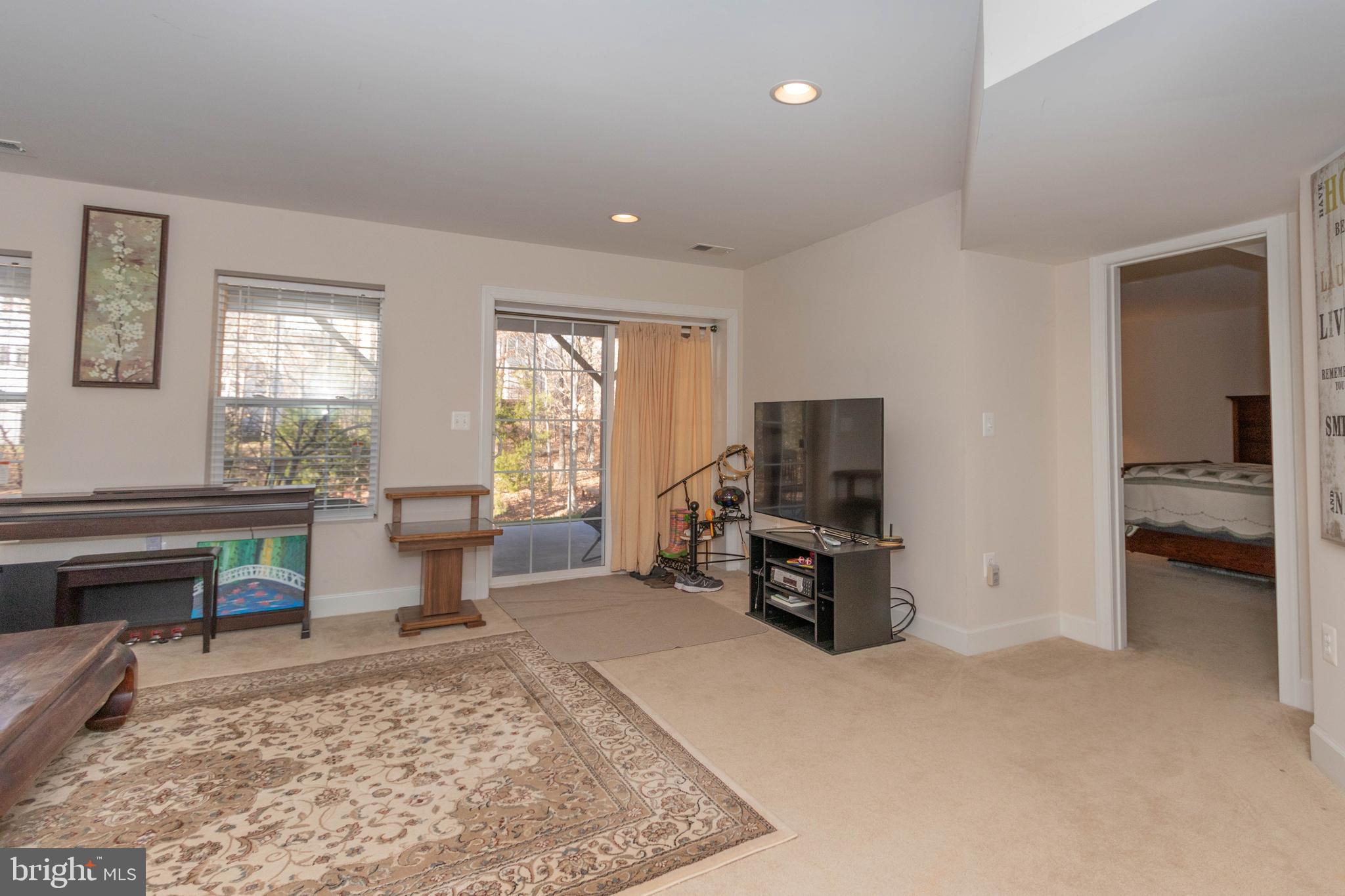 COLES RUN MANOR - Residential Lease