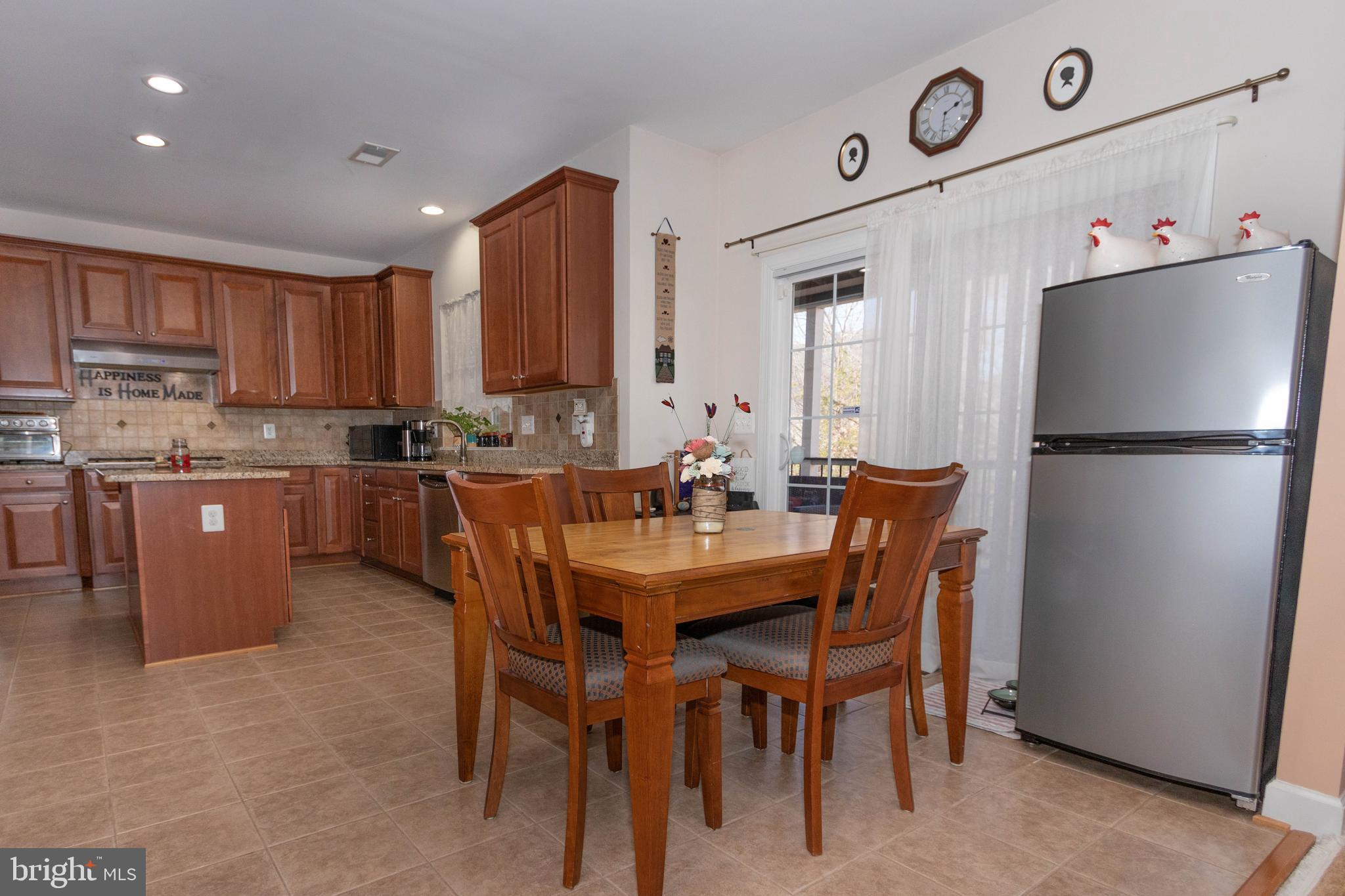 COLES RUN MANOR - Residential Lease