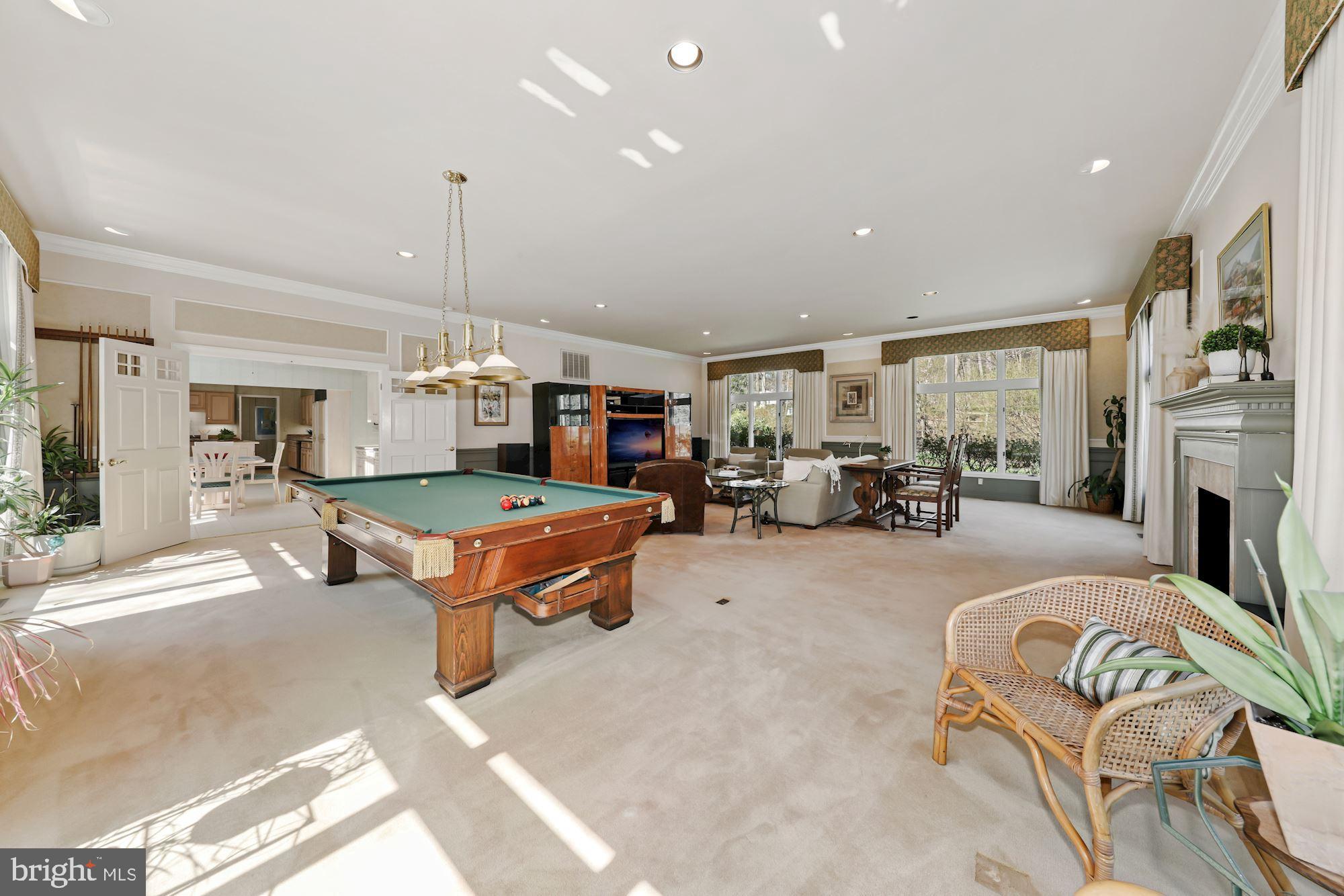 POTOMAC FALLS - Residential