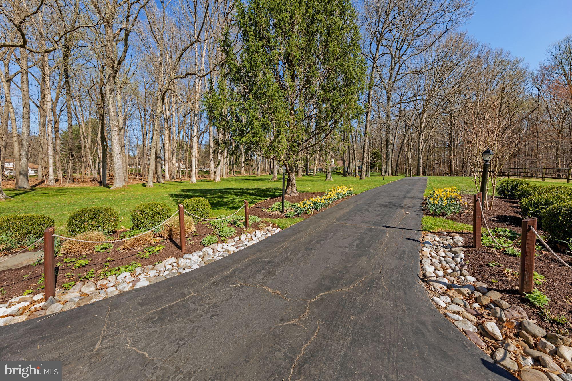 POTOMAC FALLS - Residential