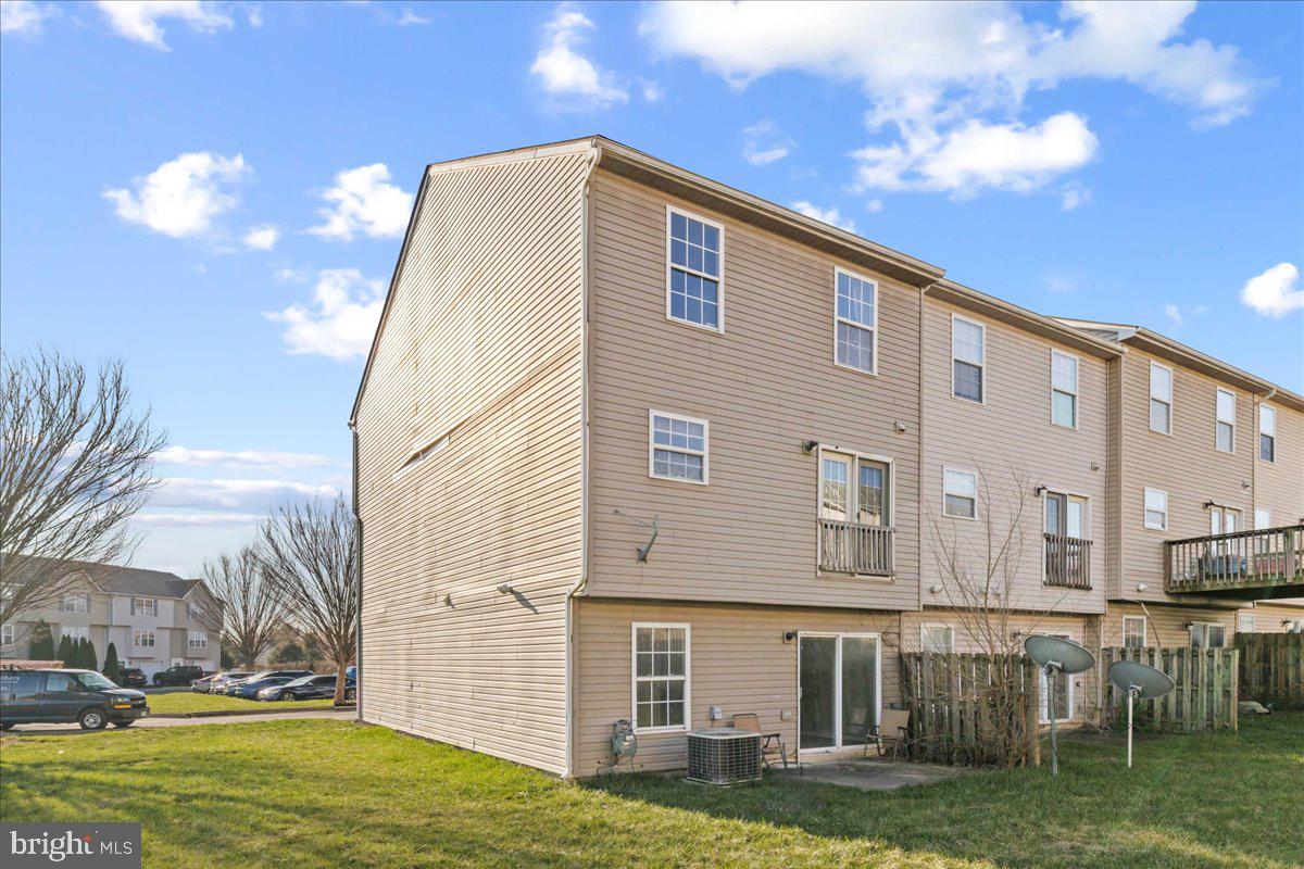 TOWNES OF INWOOD - Residential