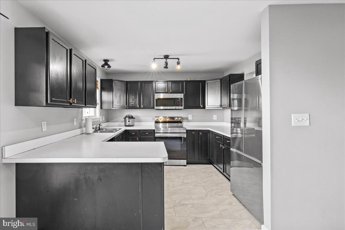 TOWNES OF INWOOD - Residential