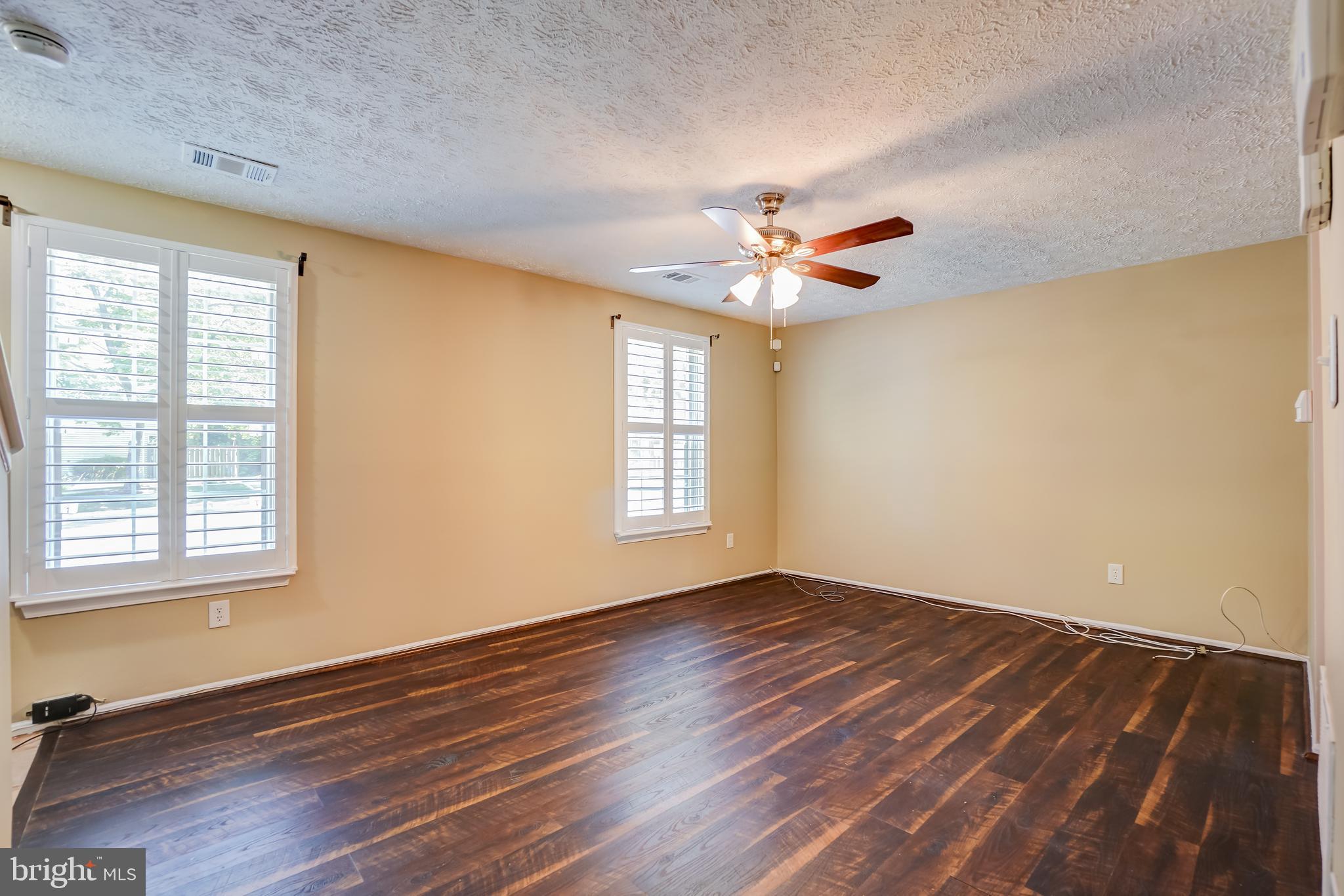 RIDGEVIEW ESTATES ADDITION - Residential Lease