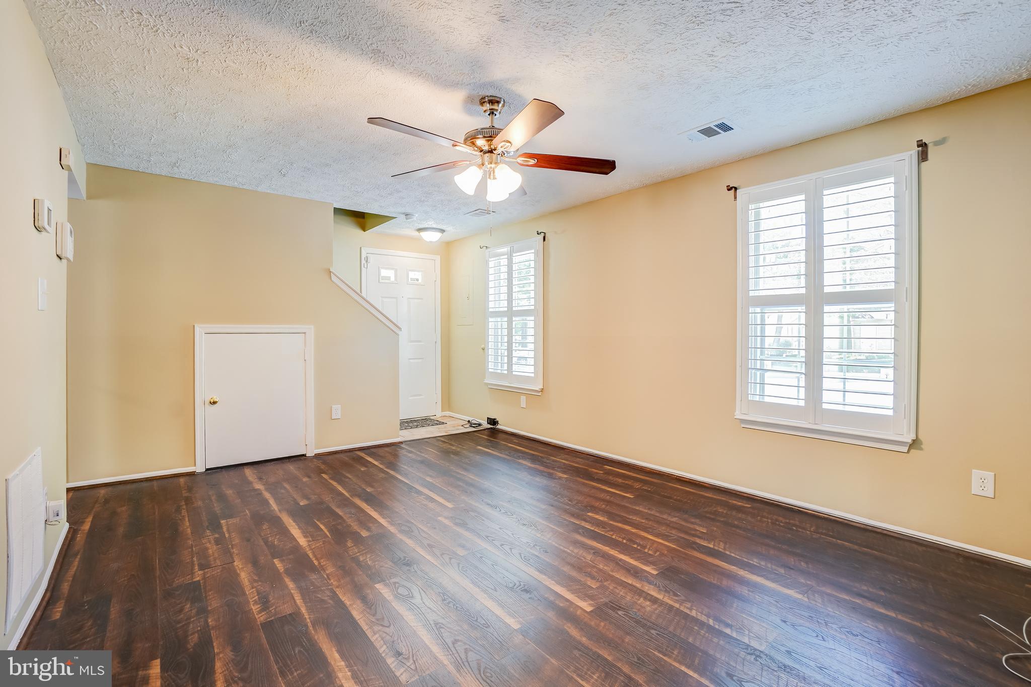 RIDGEVIEW ESTATES ADDITION - Residential Lease