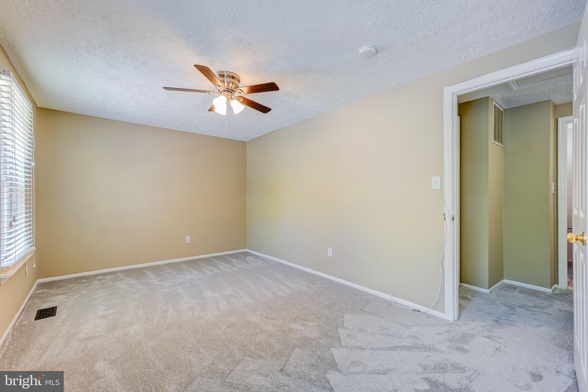 RIDGEVIEW ESTATES ADDITION - Residential Lease