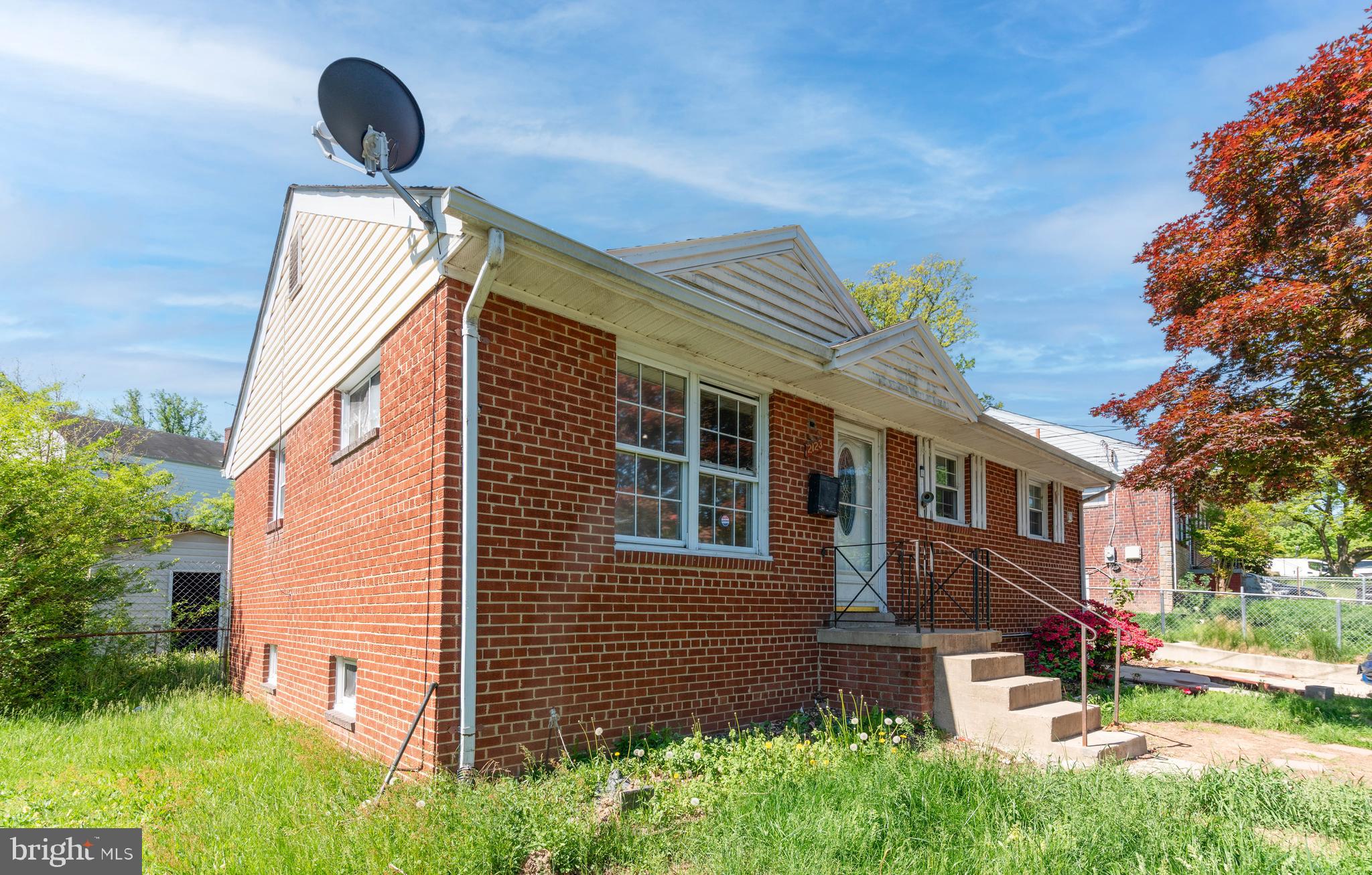 2123 RUATAN STREET