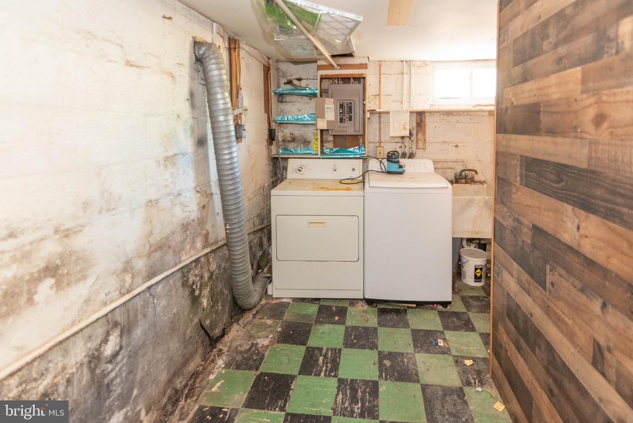 ADELPHI - Residential