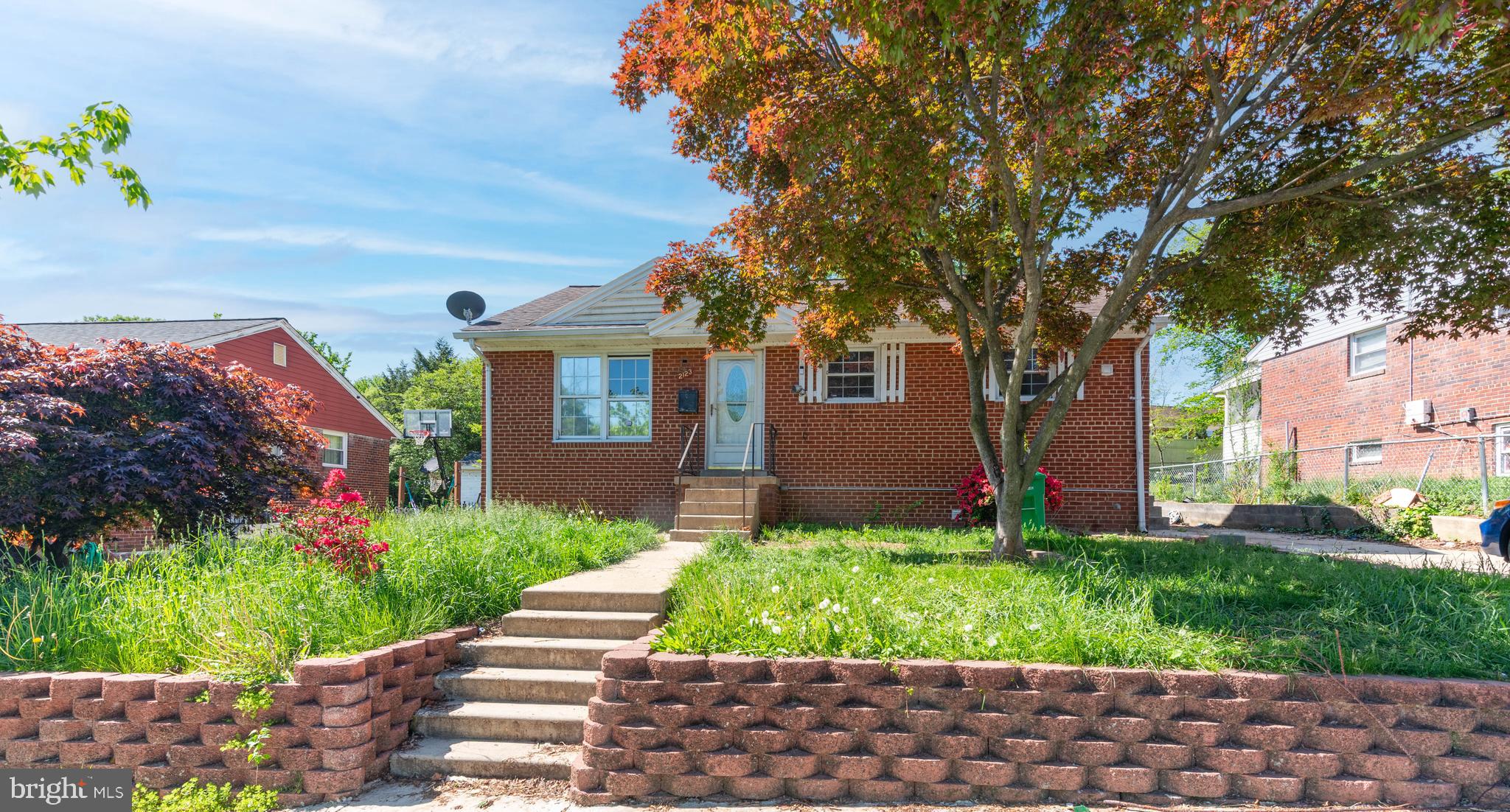2123 RUATAN STREET
