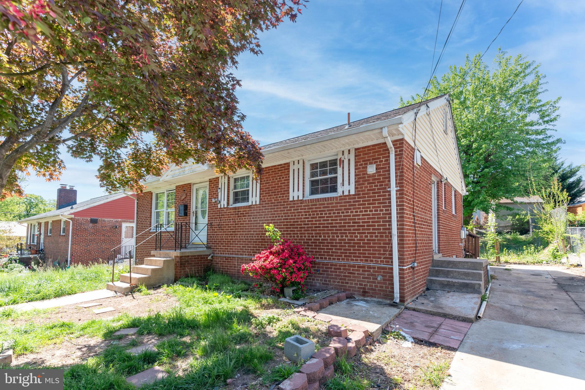 2123 RUATAN STREET