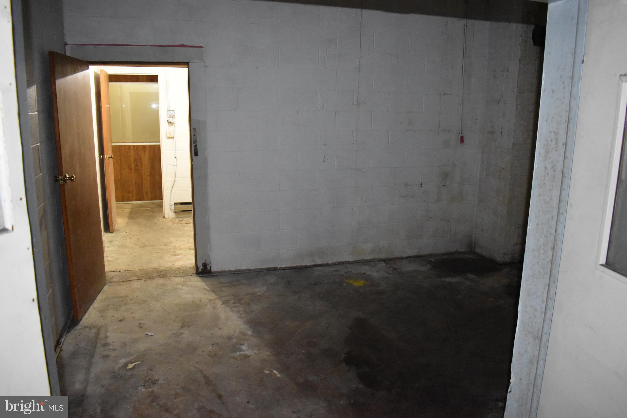 JEFFERSON COUNTY - Commercial Lease