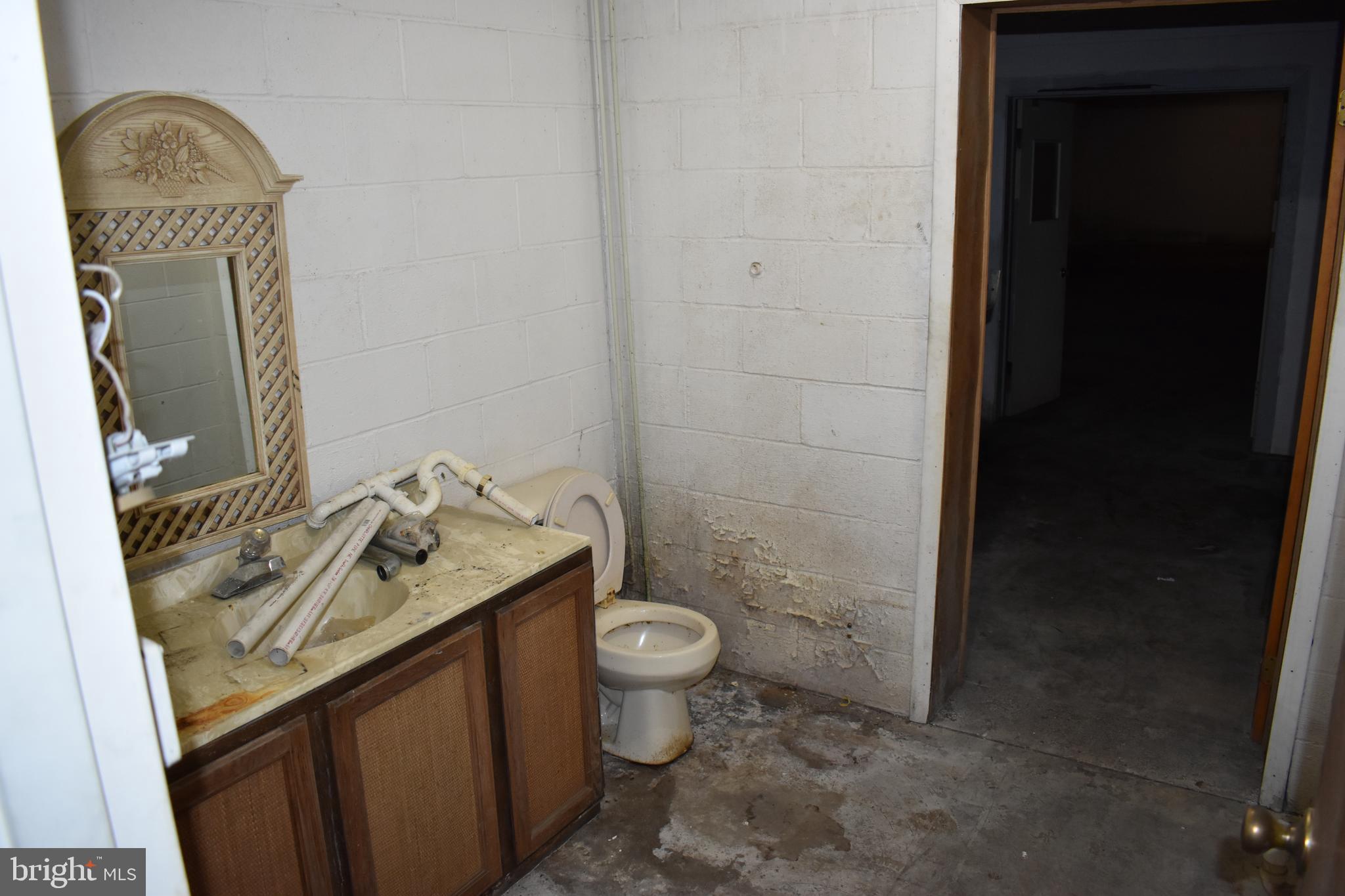 JEFFERSON COUNTY - Commercial Lease