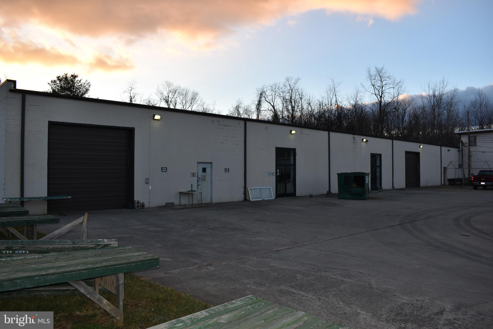 JEFFERSON COUNTY - Commercial Lease