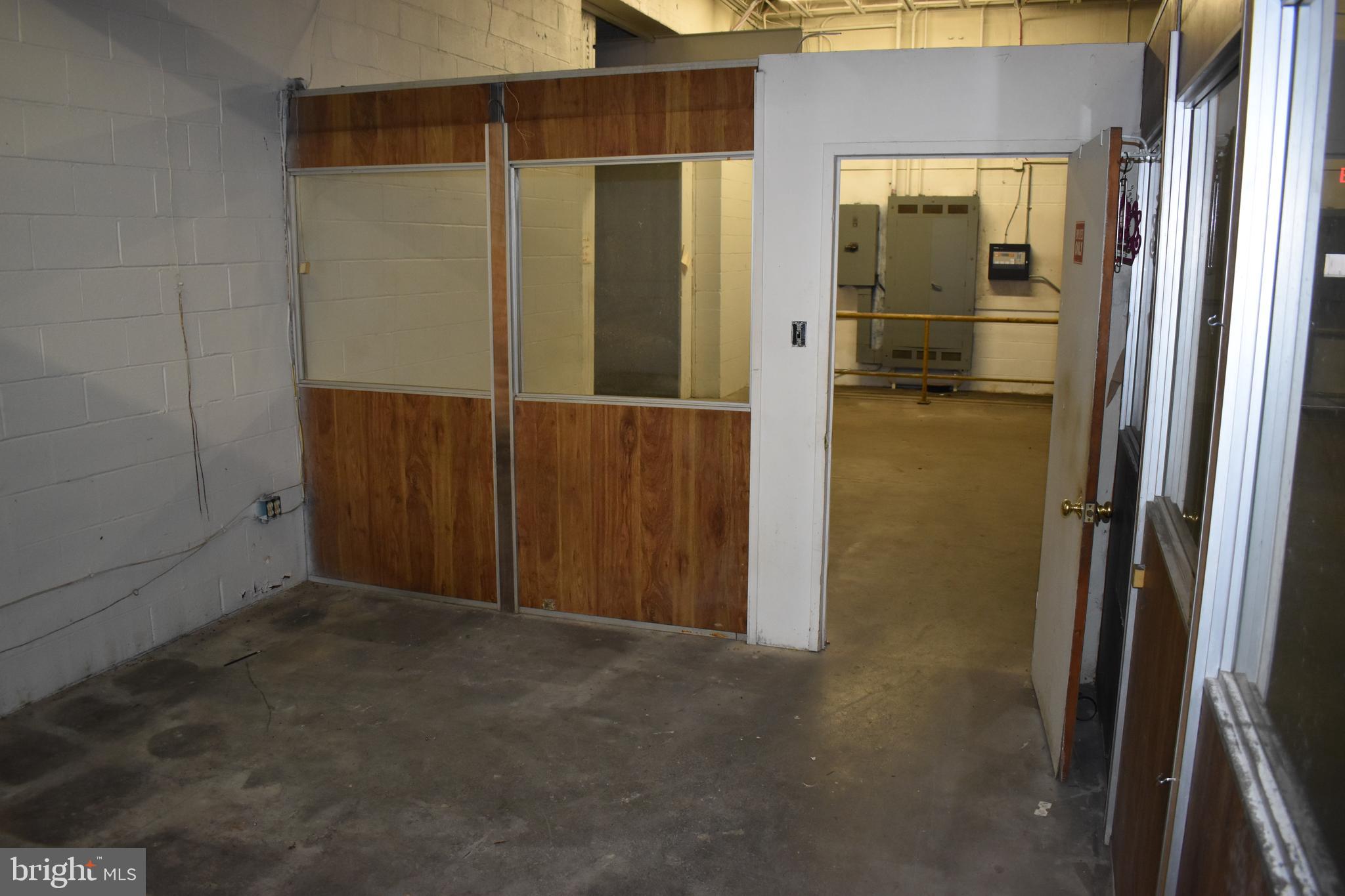 JEFFERSON COUNTY - Commercial Lease