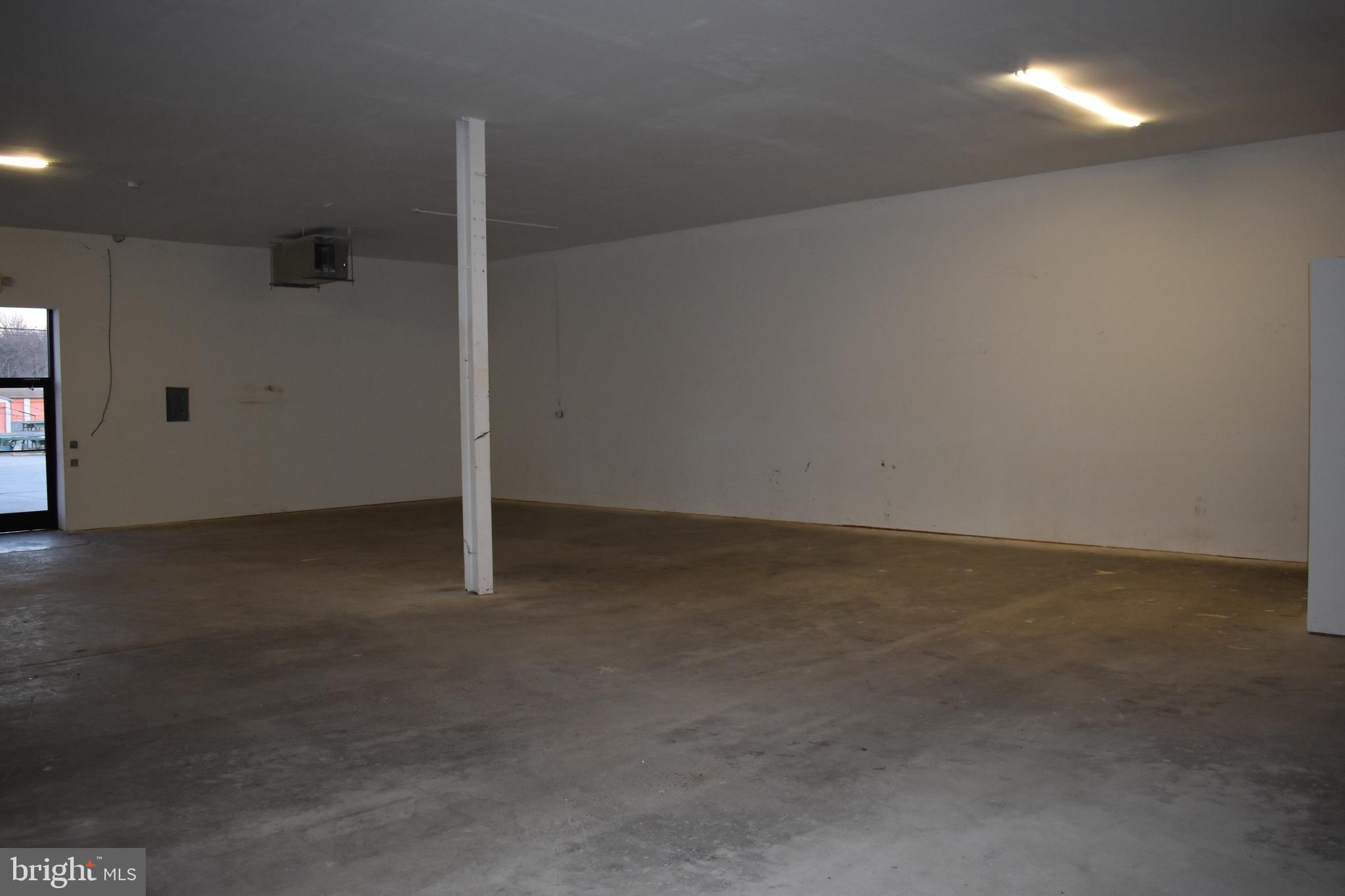 JEFFERSON COUNTY - Commercial Lease