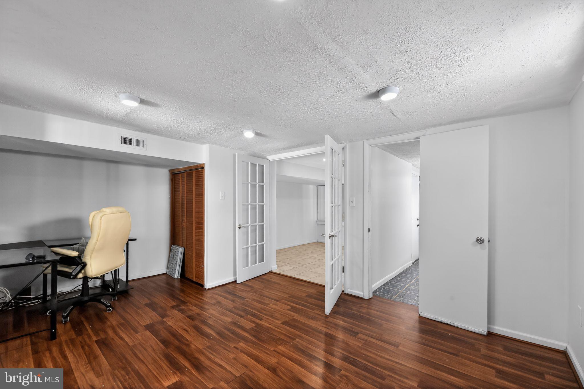 RHAWNHURST - Residential